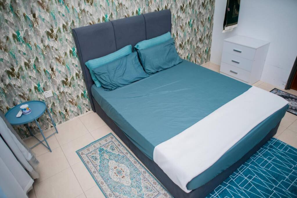 CikJah Guest House SEMI-D photo 8
