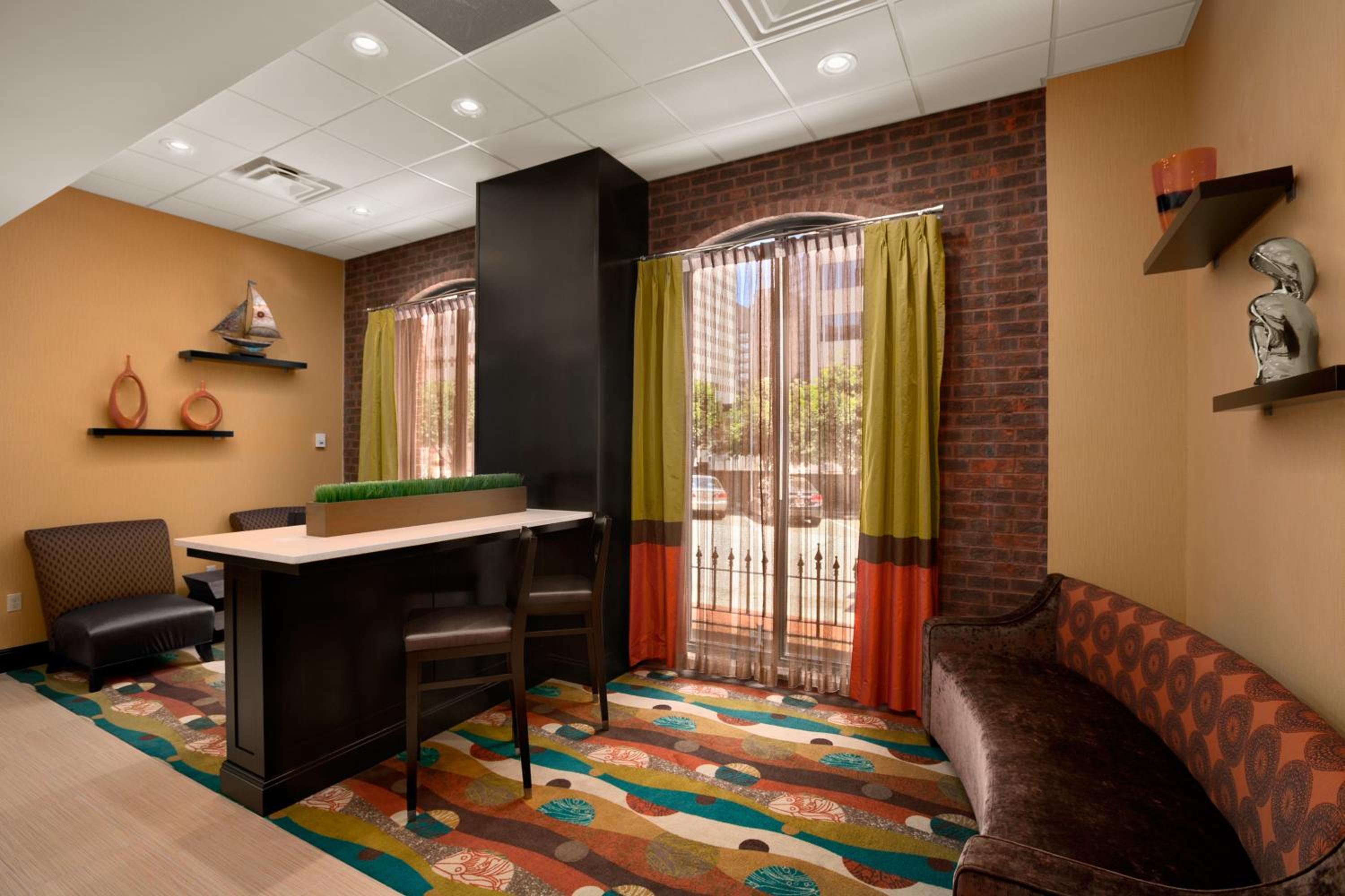 Days Inn by Wyndham Baltimore Inner Harbor - Property Image 13