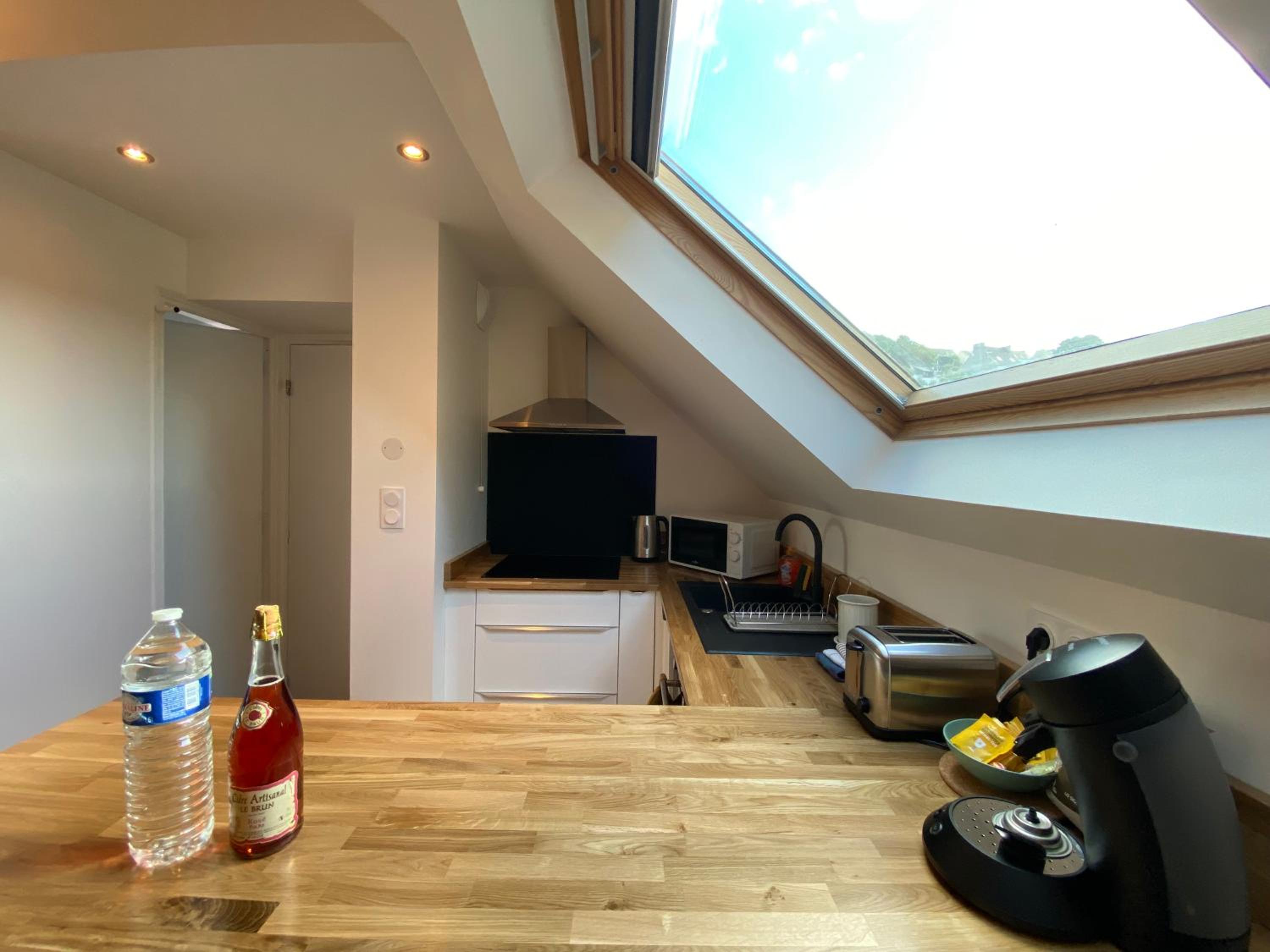 Studio cosy - renove - calme - 3 personnes - proche gare et centre historique