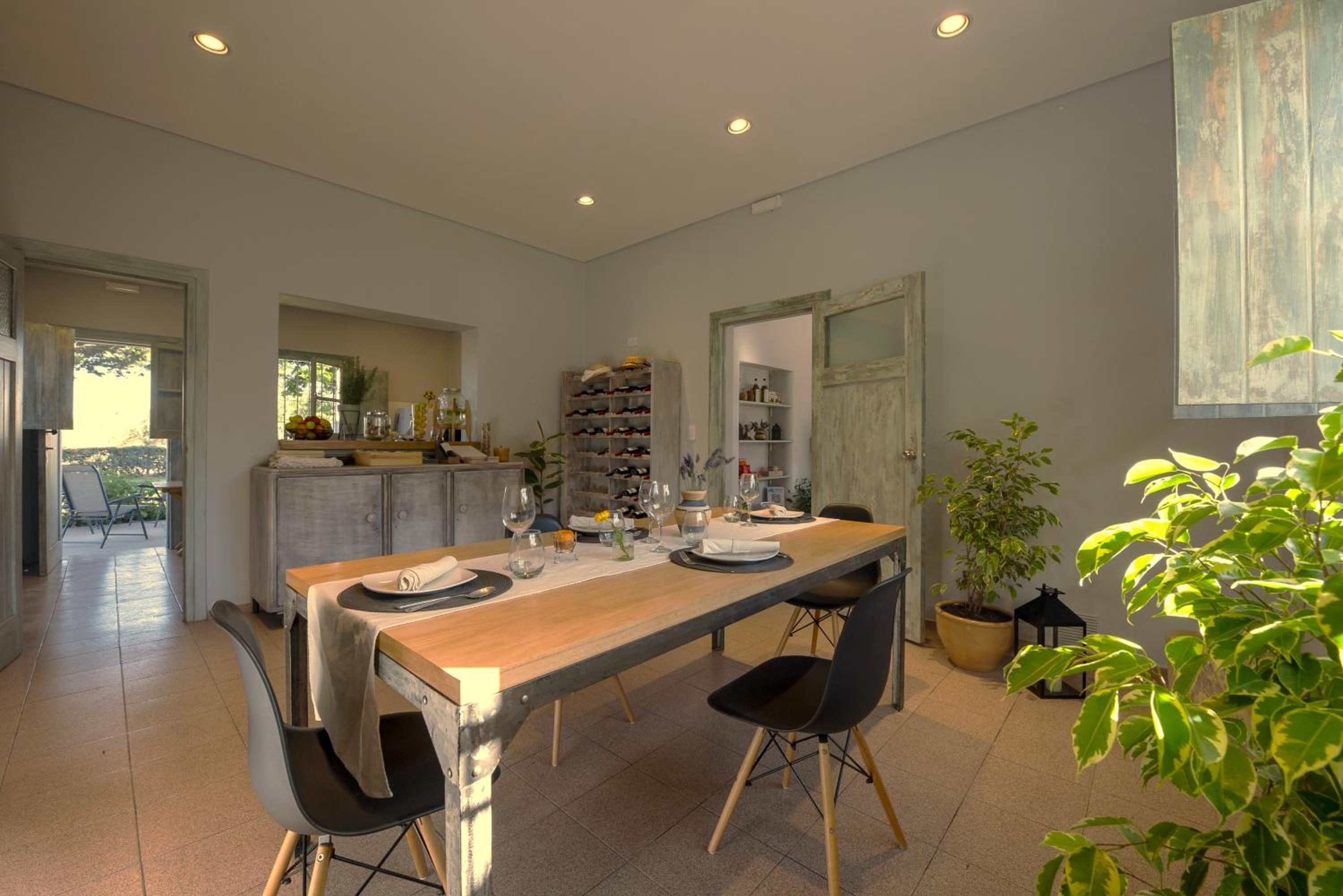Boutique Vineyard and Wine Lodge