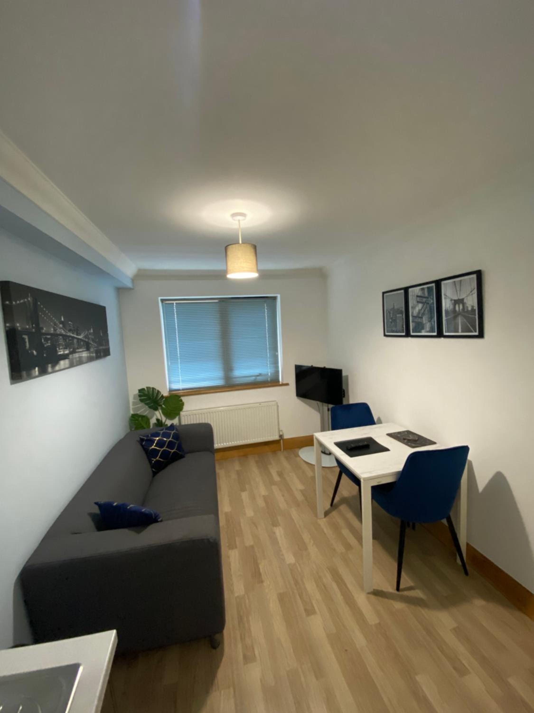Stylish 1 bedroom apartment in Norwich city centre view 4