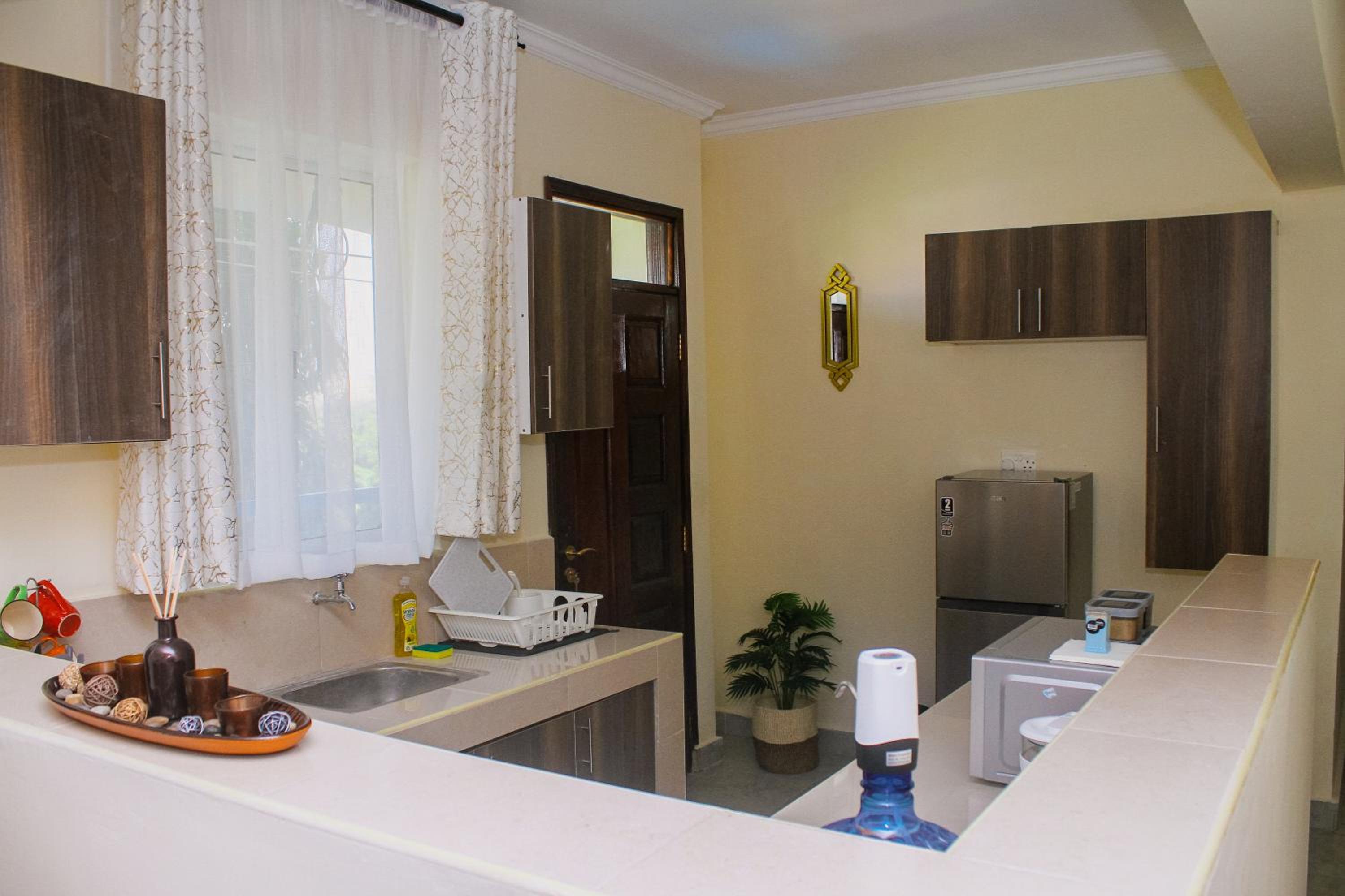 Twin Palms Apartments, Bamburi, Mombasa
