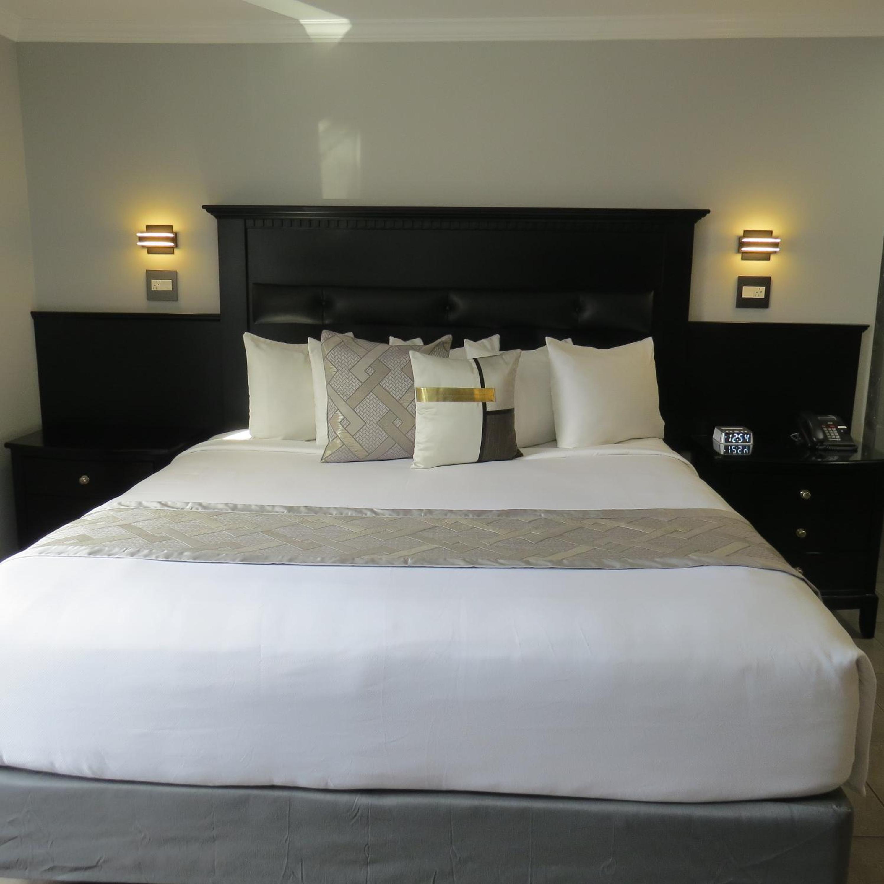 Dockside Suites