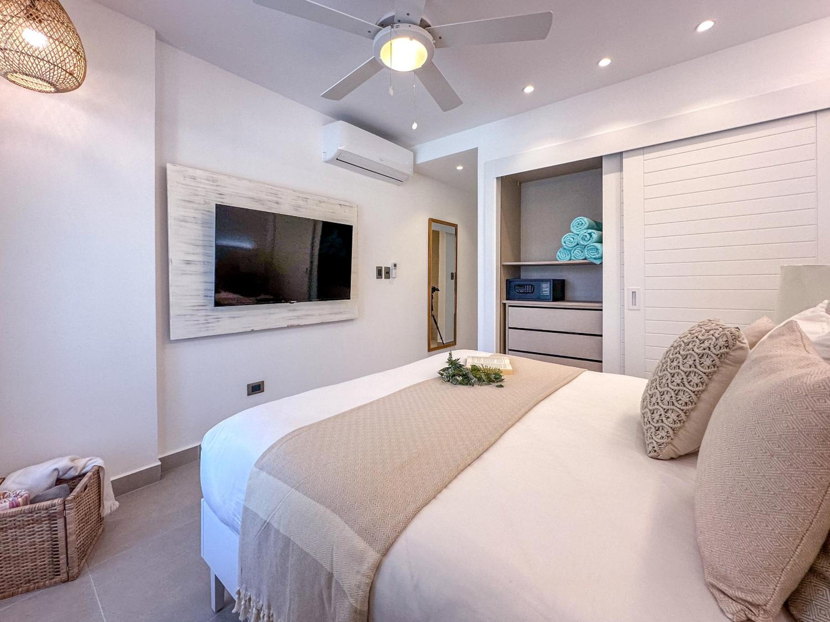 Fantastic brand new beach home