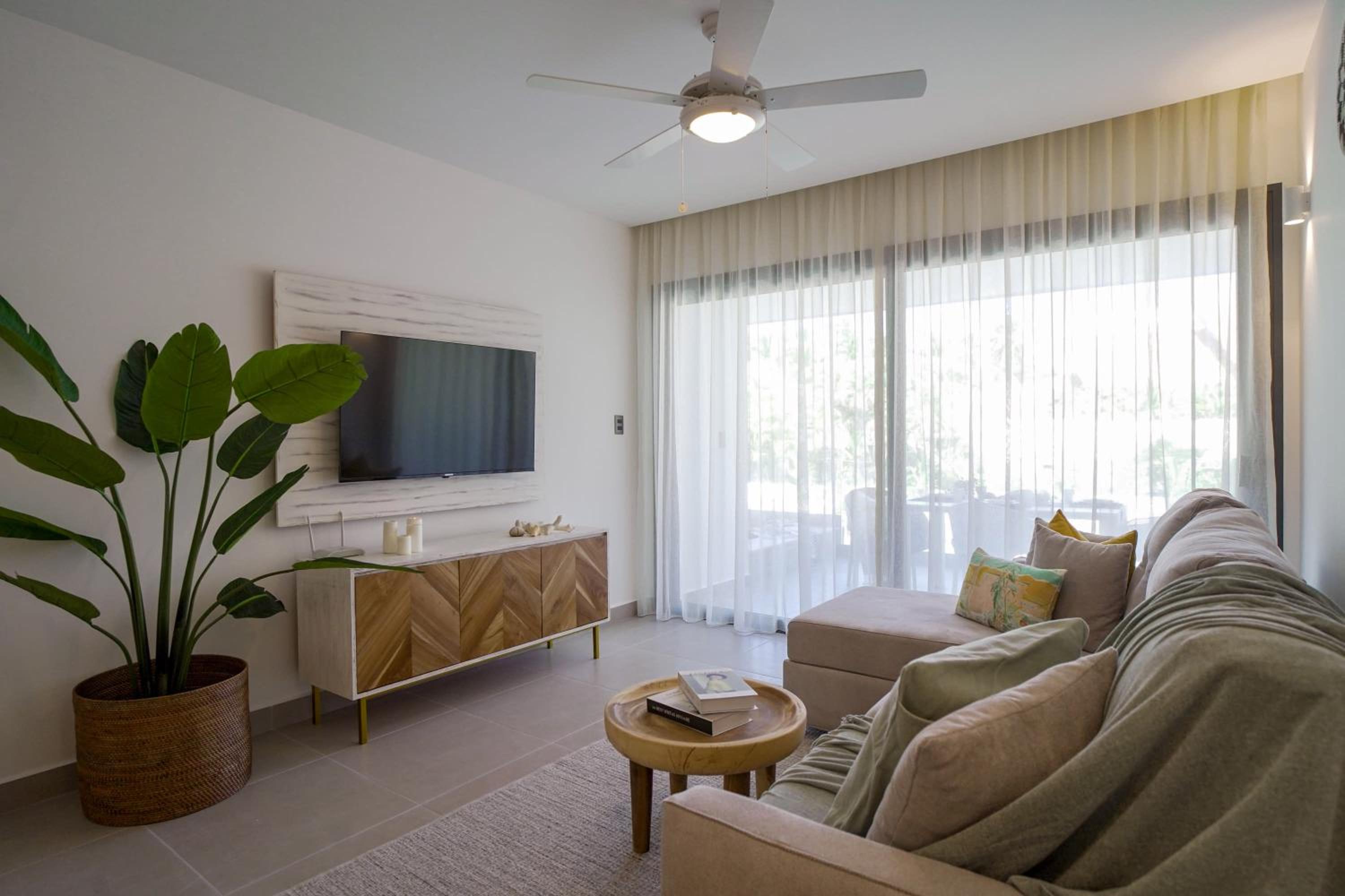 Fantastic brand new beach home