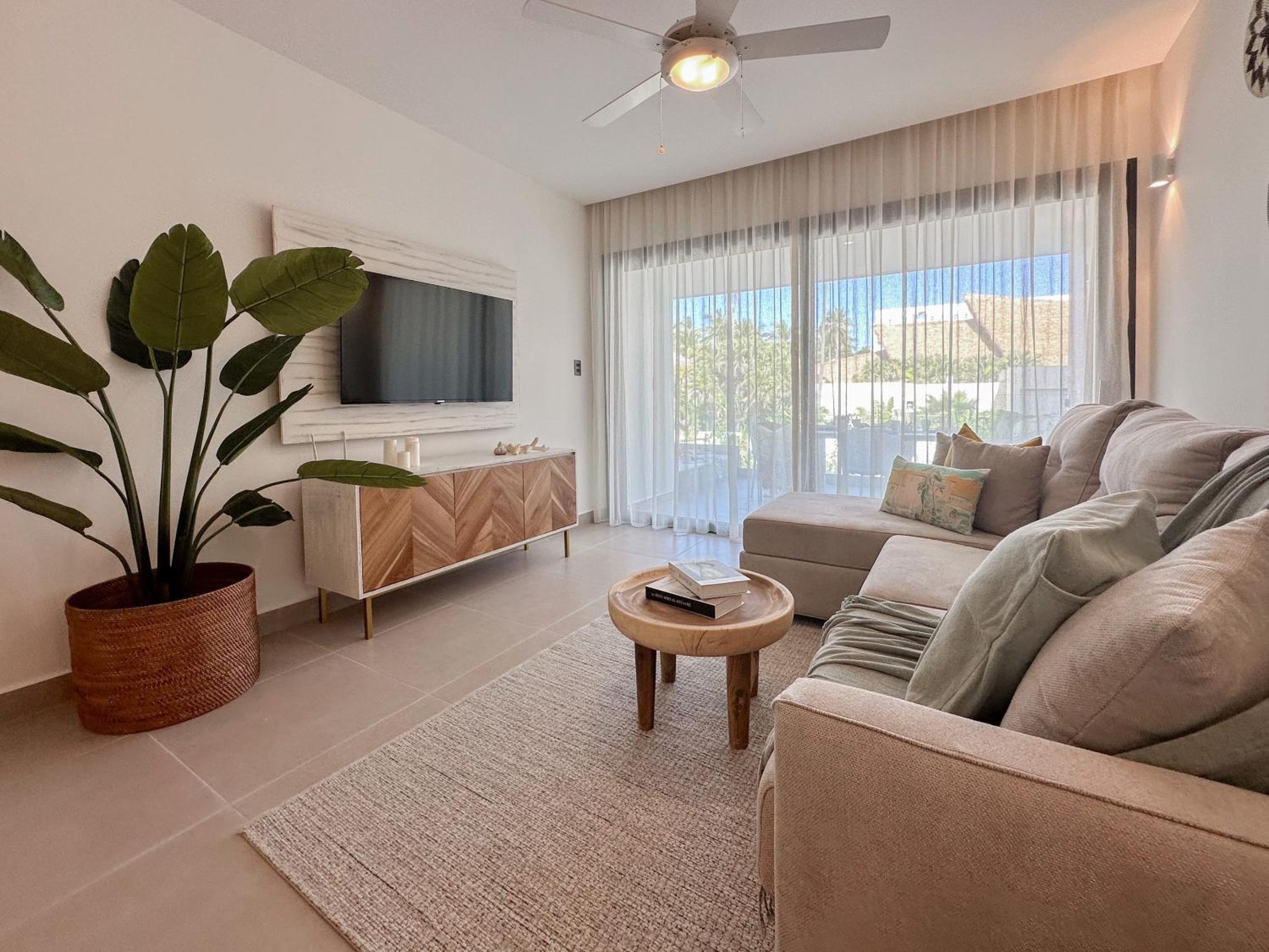 Fantastic brand new beach home
