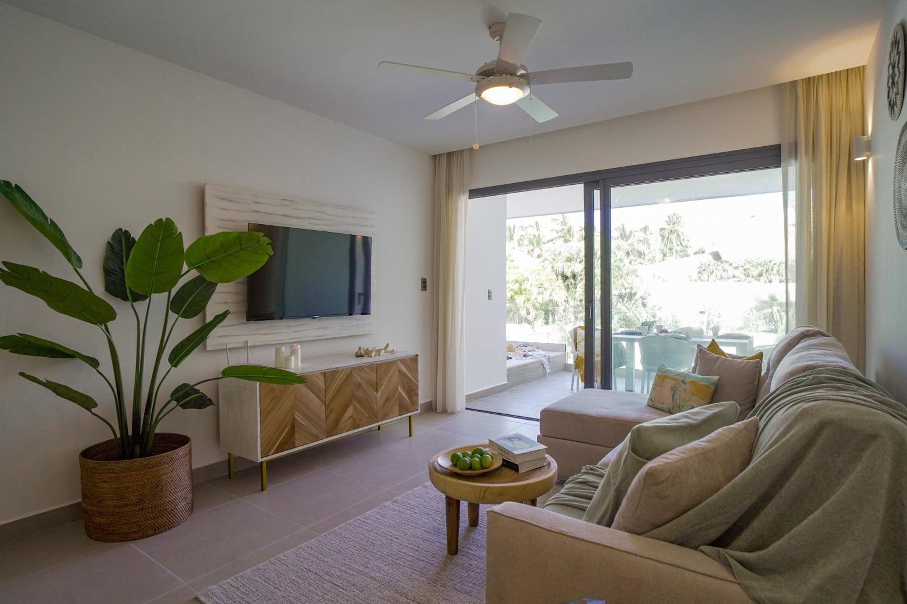 Fantastic brand new beach home