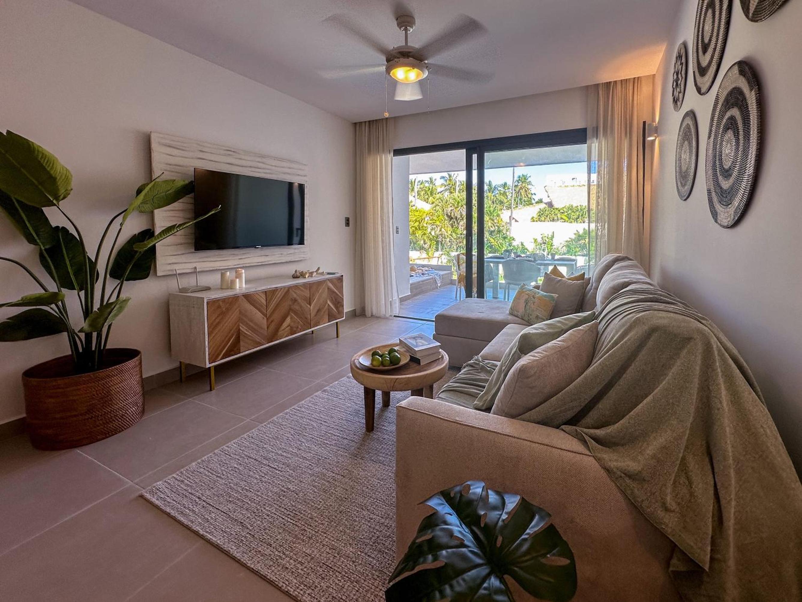 Fantastic brand new beach home