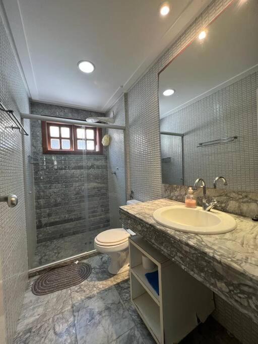 Apartamento duplex em Praia do Forte - 2 suítes