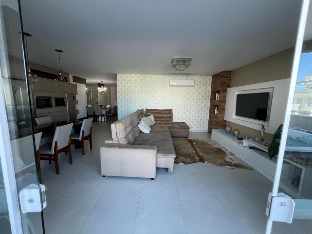 Linda Cobertura com Spa sem aquecimento