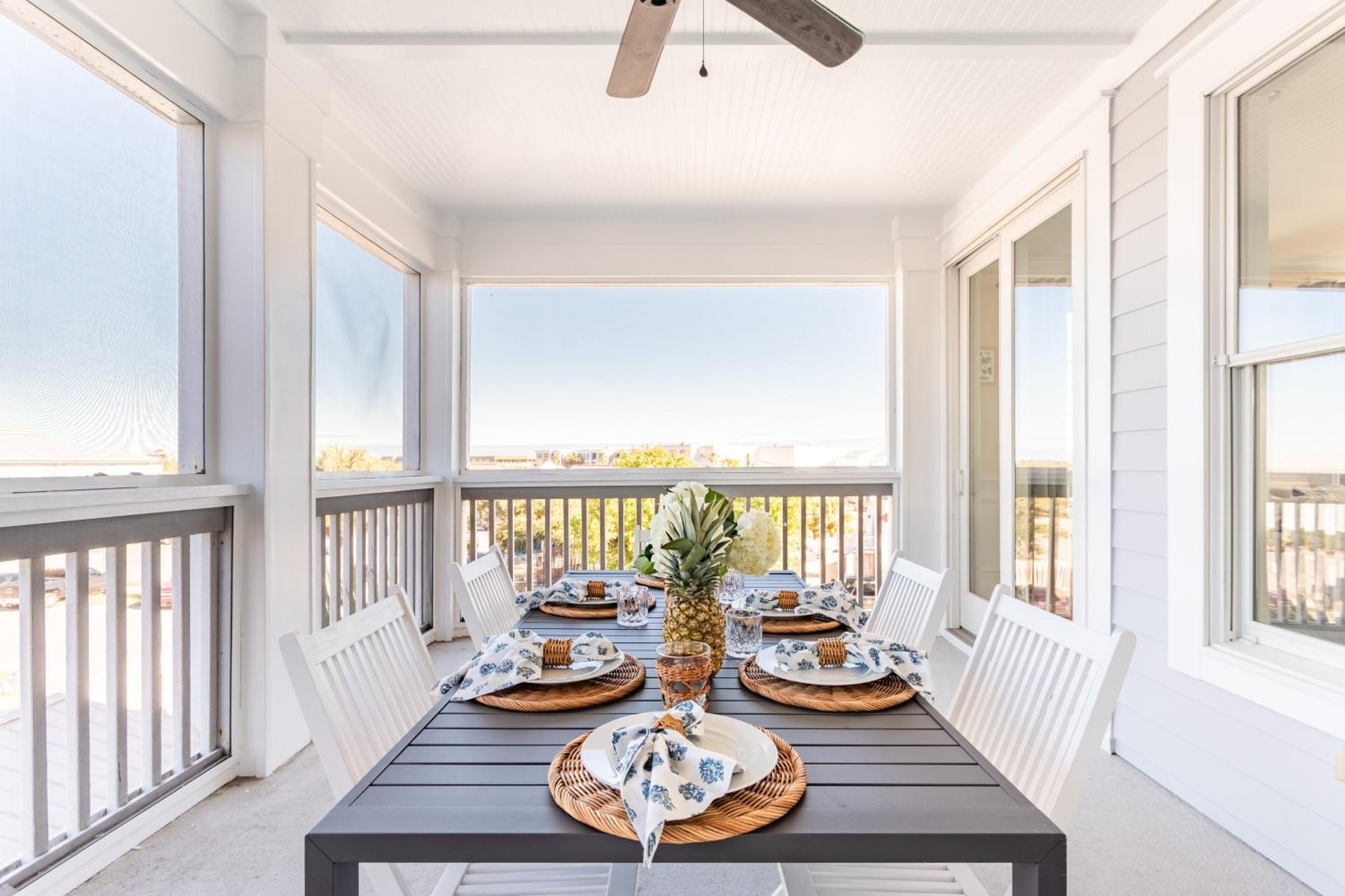 Sand Dune Sea Shell by AvantStay Gorgeous 2 Home Rental w 12 BRs