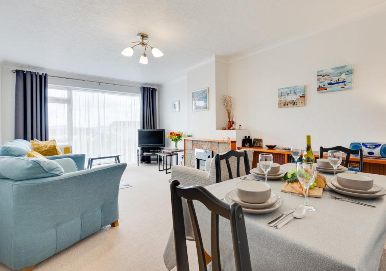 2 Bed in Paignton oc-h28895