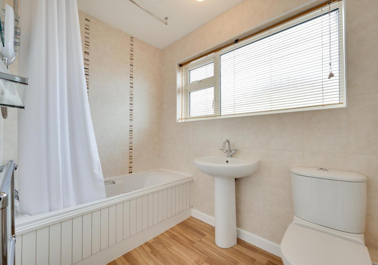 2 Bed in Paignton oc-h28895