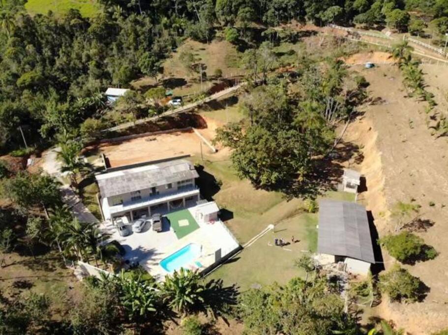 Casa de campo com piscina
