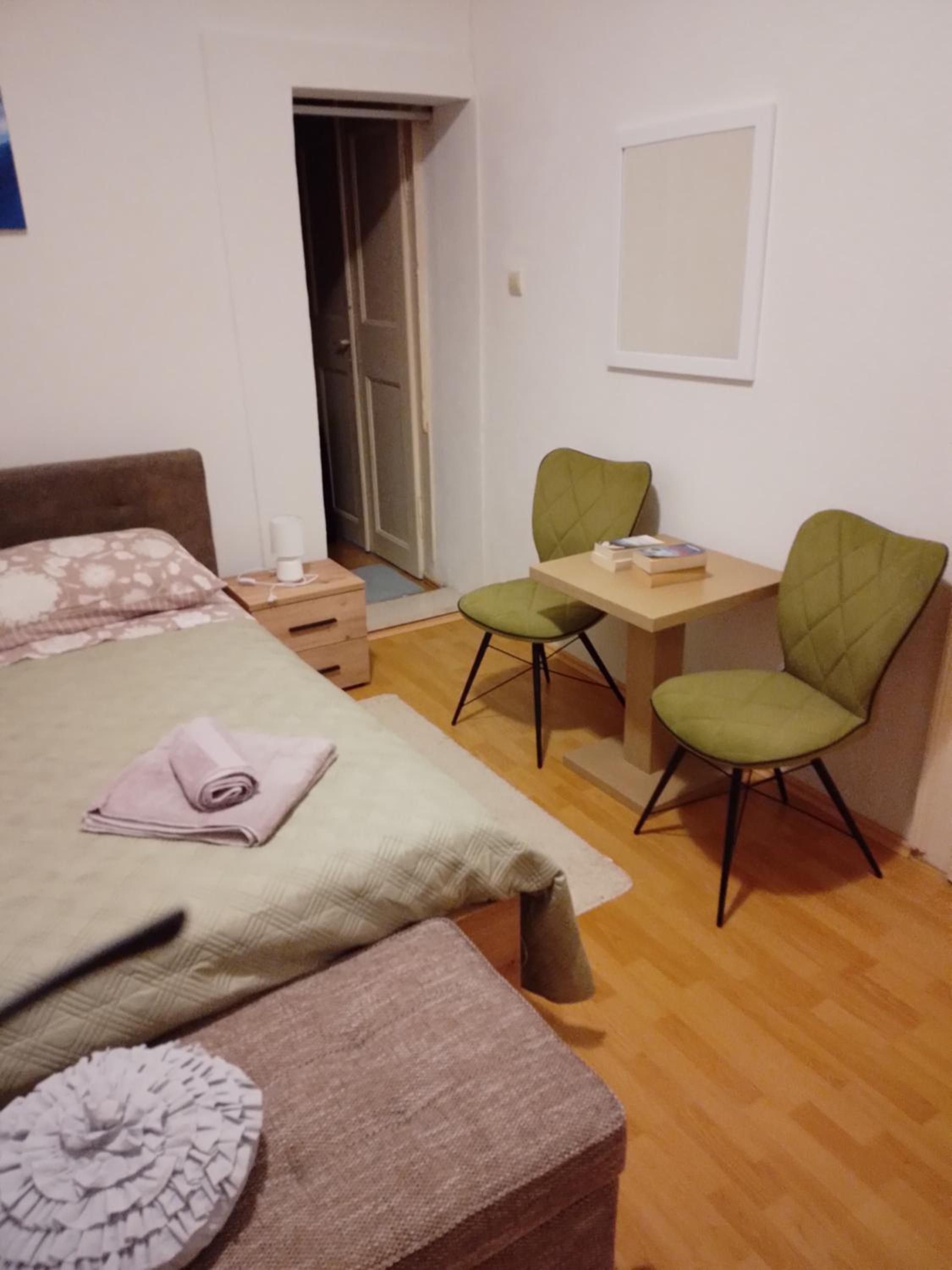 Photo 38