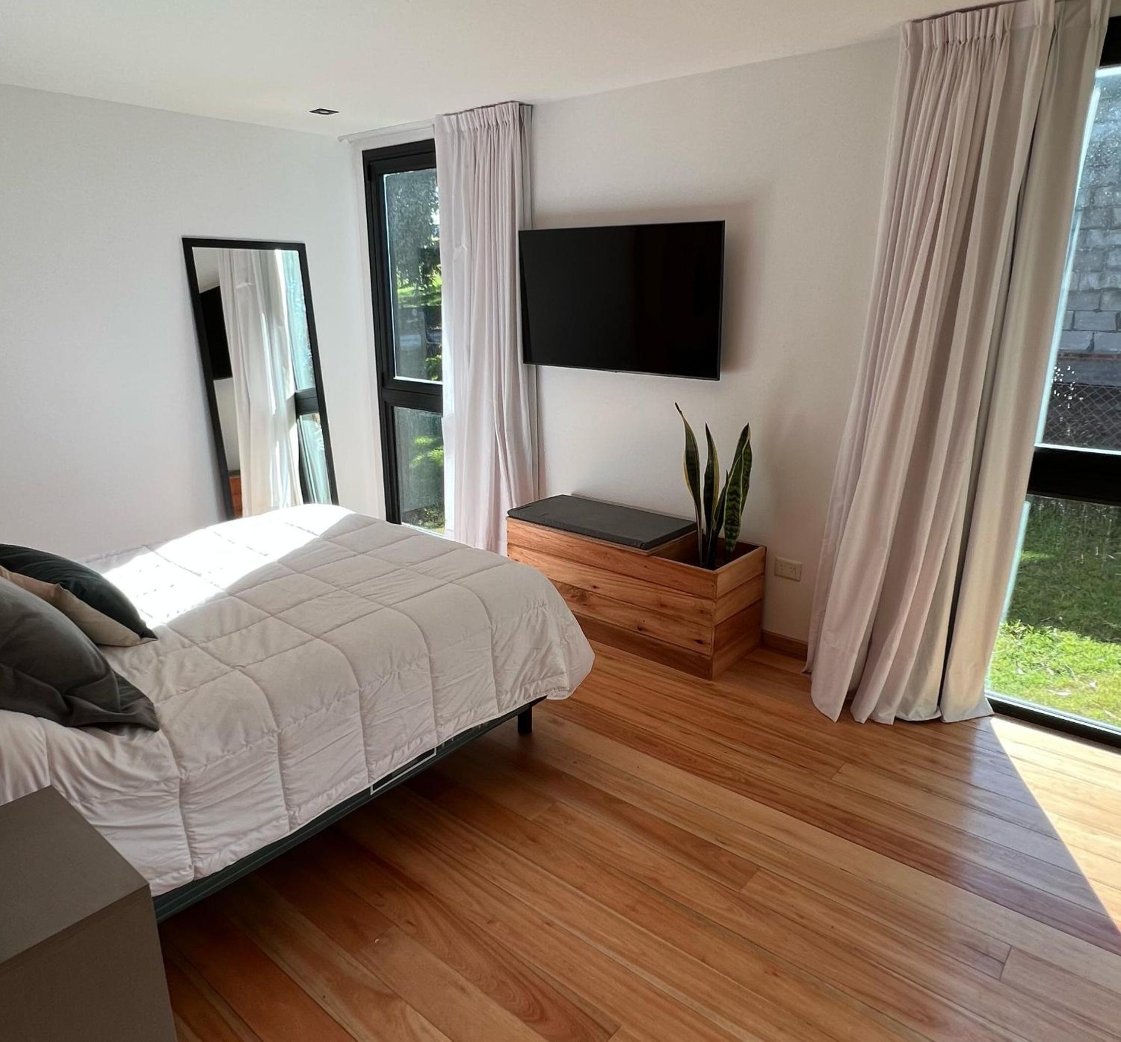 Casa Pancha - Casa En Barrio Privado San Benito, Chapadmalal Para 4 PAX - Hola Sur