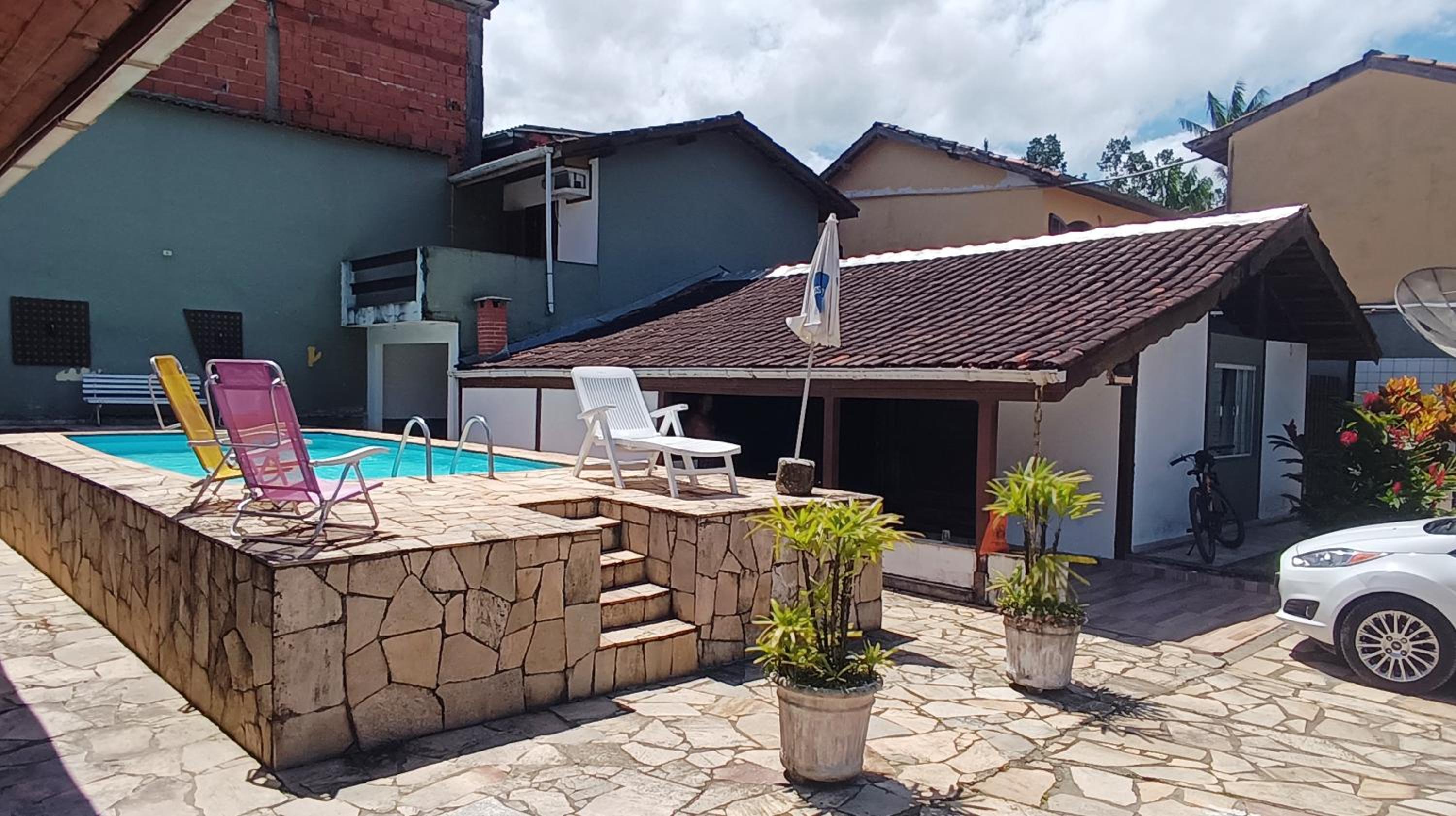 Complexo Maresias 3 Casas Piscina 2 churrasqueiras p/ 16 pessoas