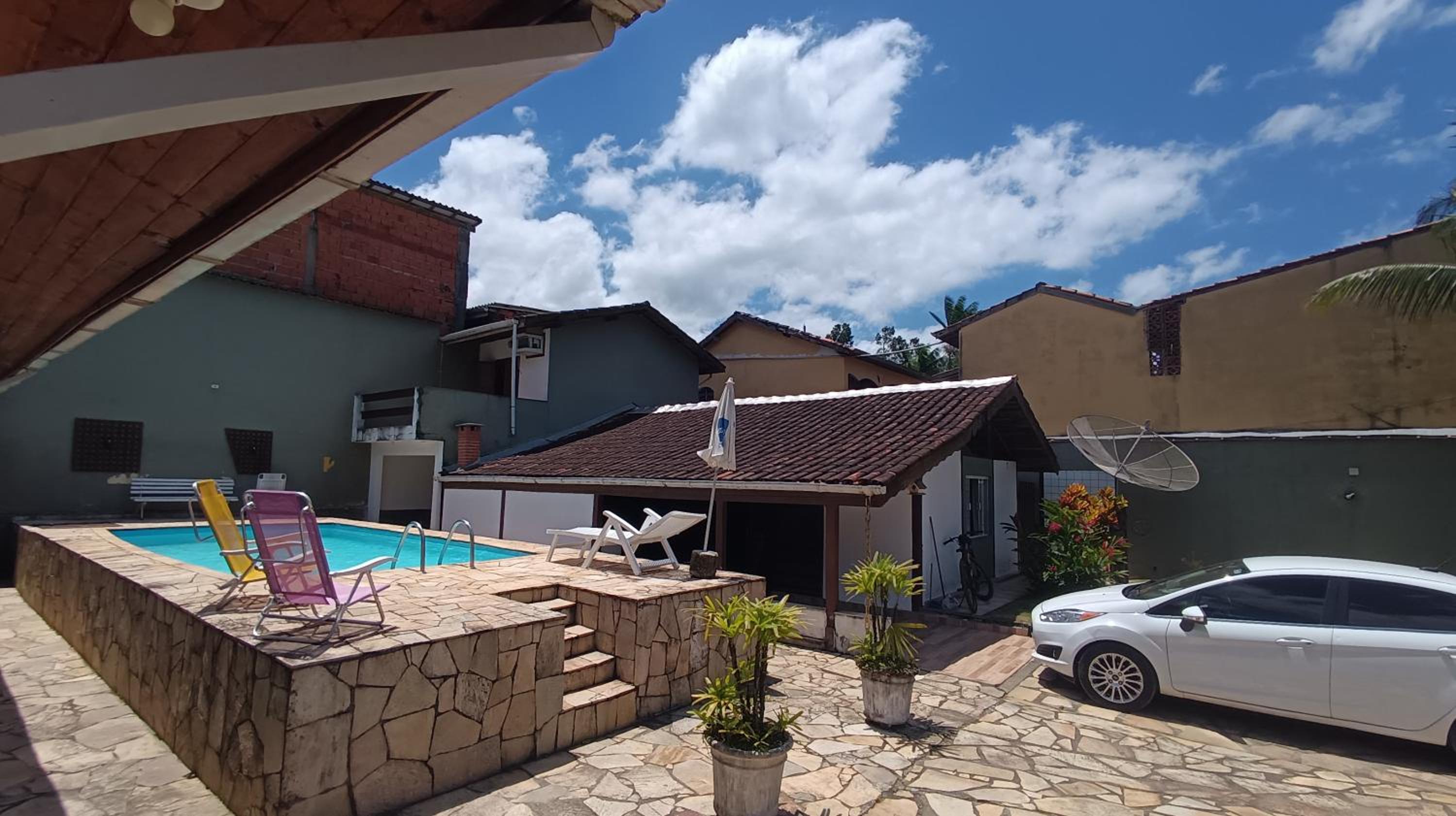 Complexo Maresias 3 Casas Piscina 2 churrasqueiras p/ 16 pessoas