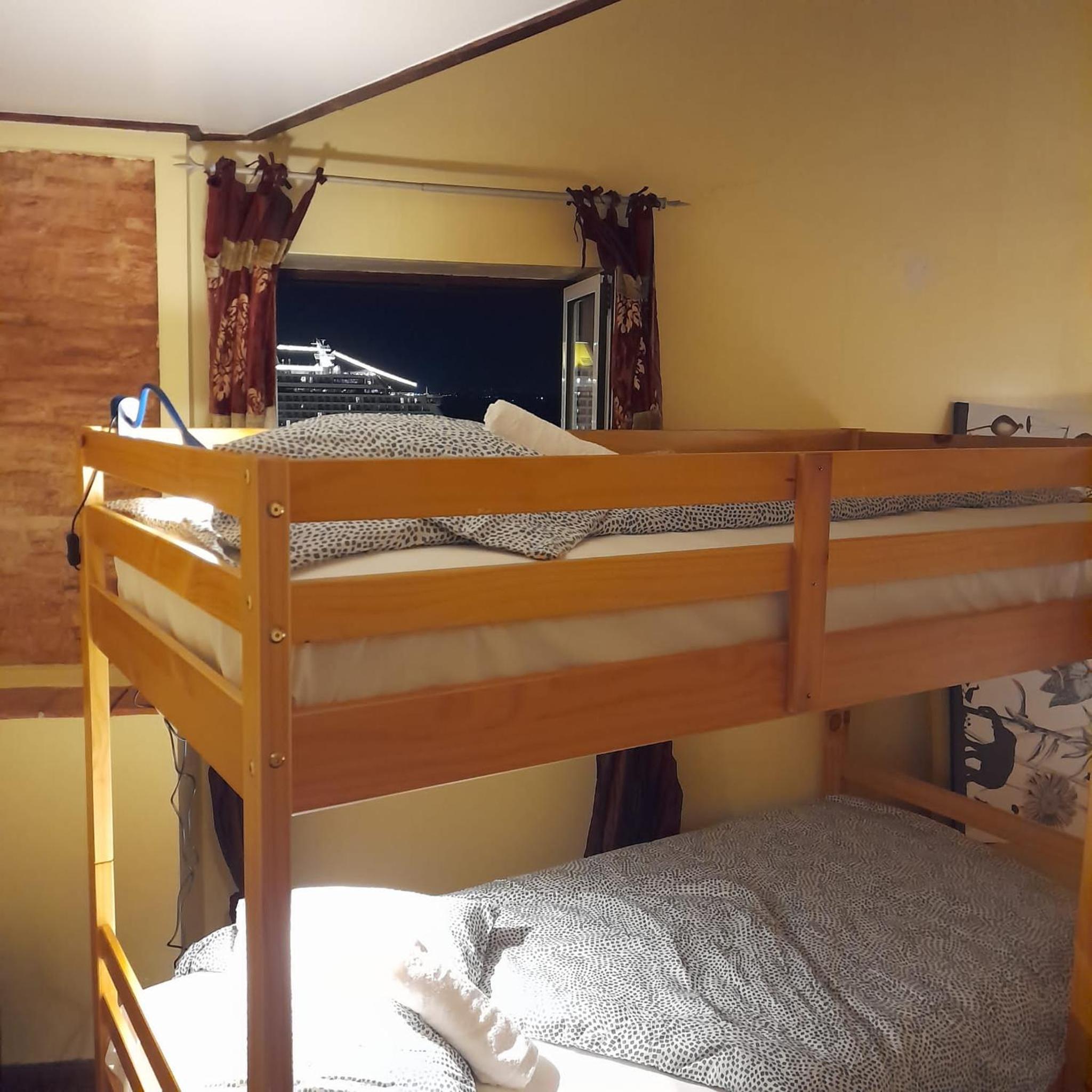 Pequeno Hostel