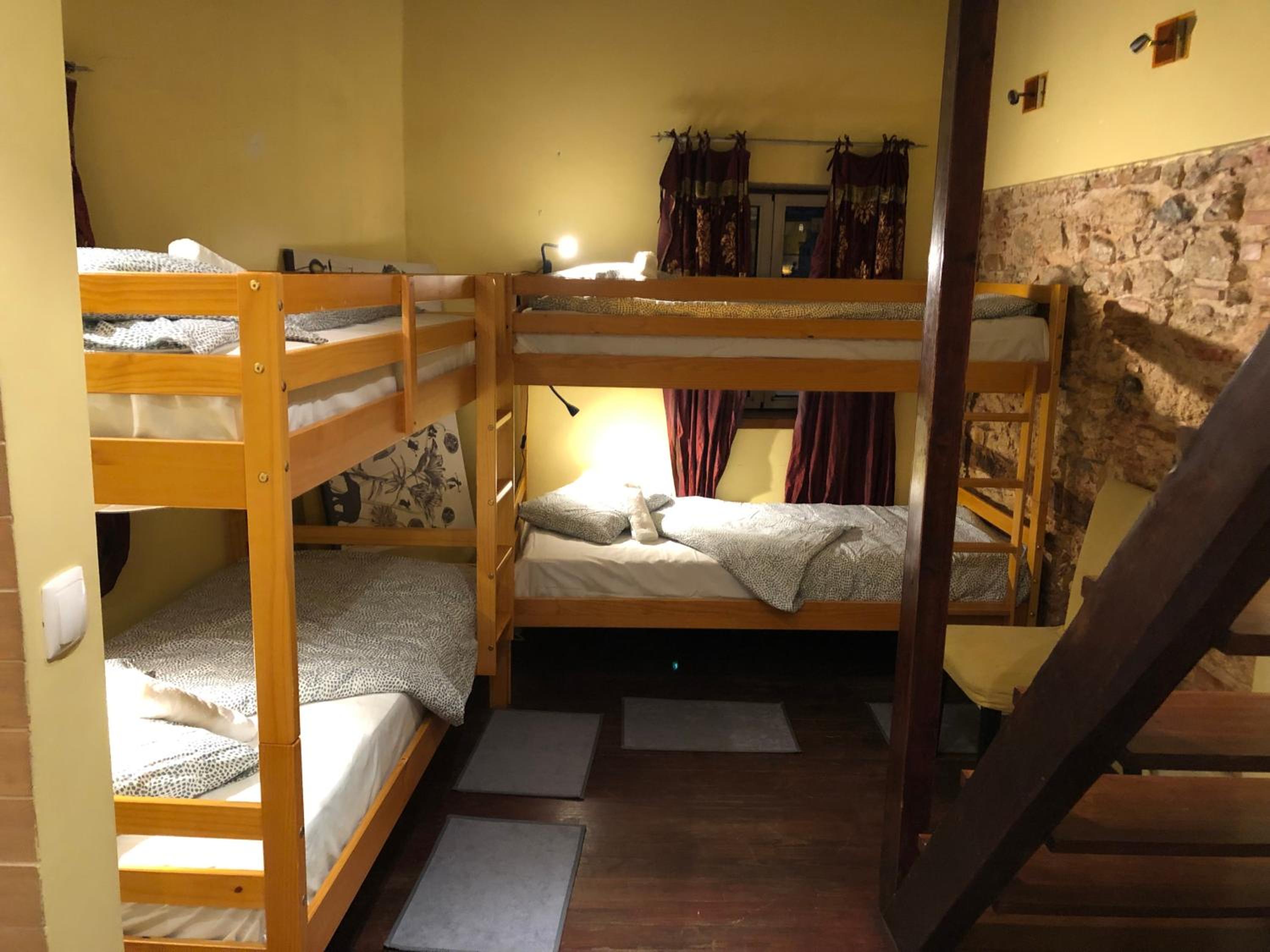 Pequeno Hostel