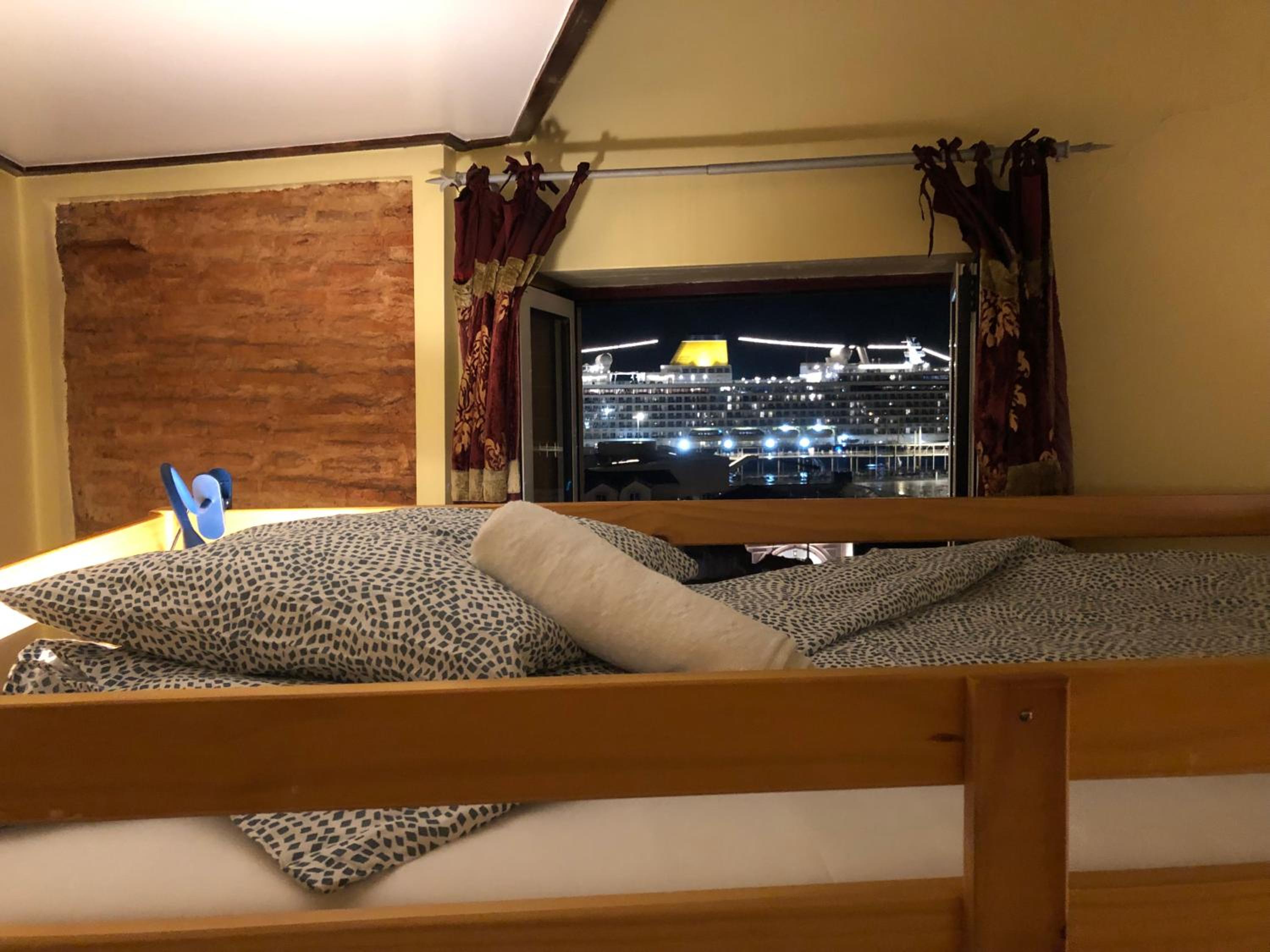 Pequeno Hostel