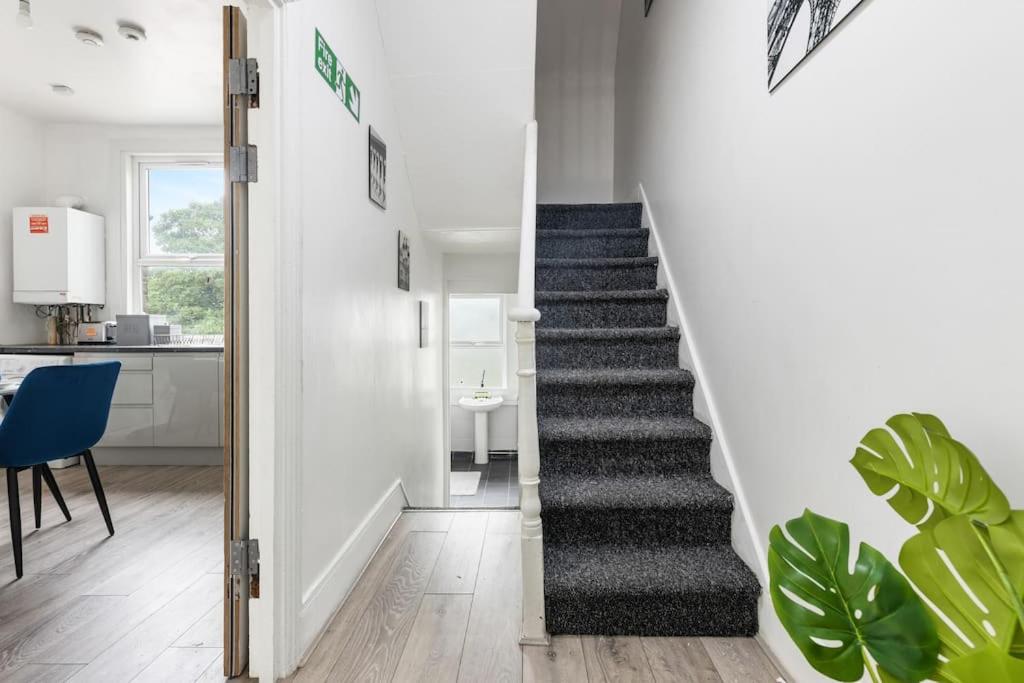Cosy 3 Bed Flat 15mins to Kings Cross