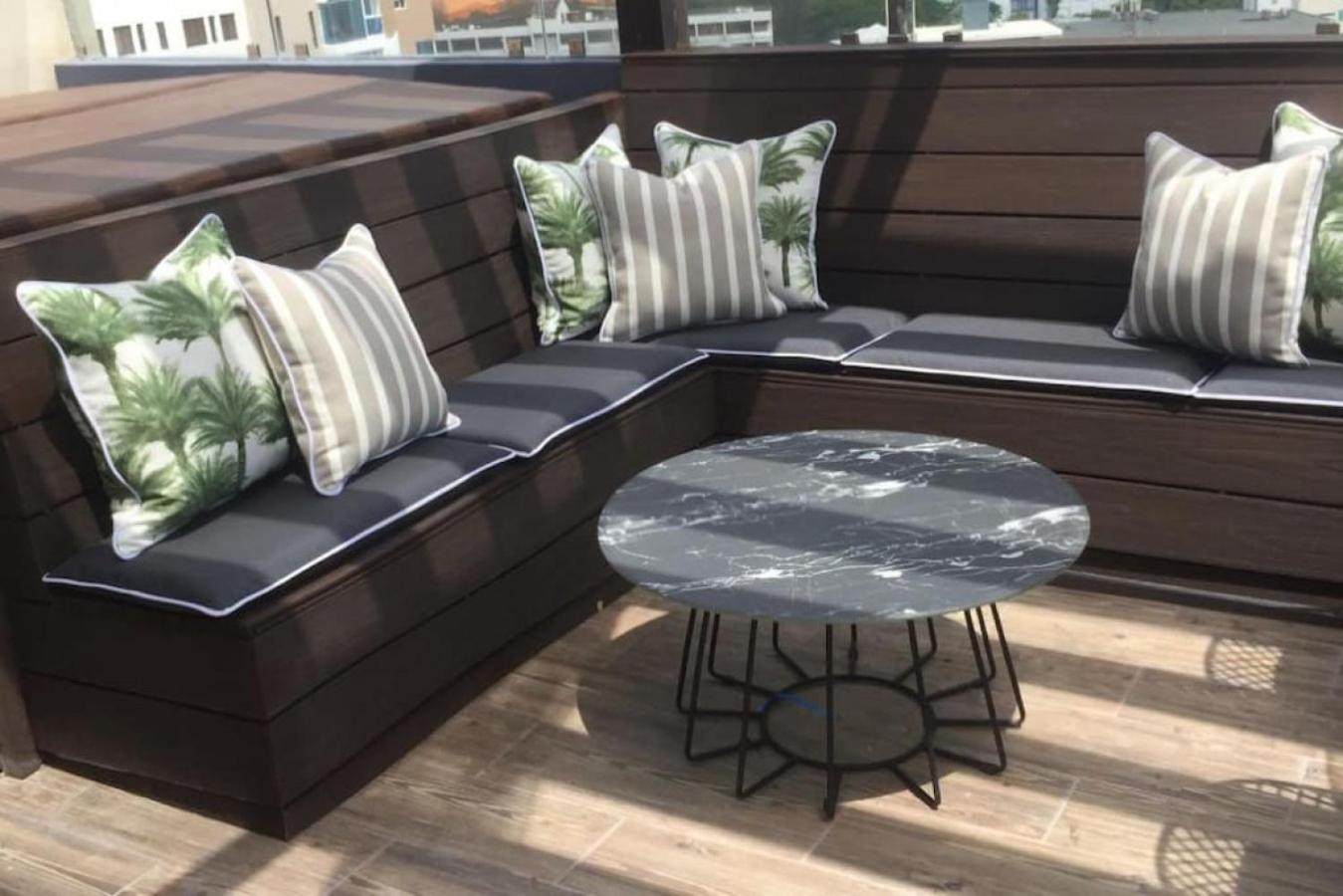 RL603 Elegant Downtown Penthouse with Private Jacuzzi view 2