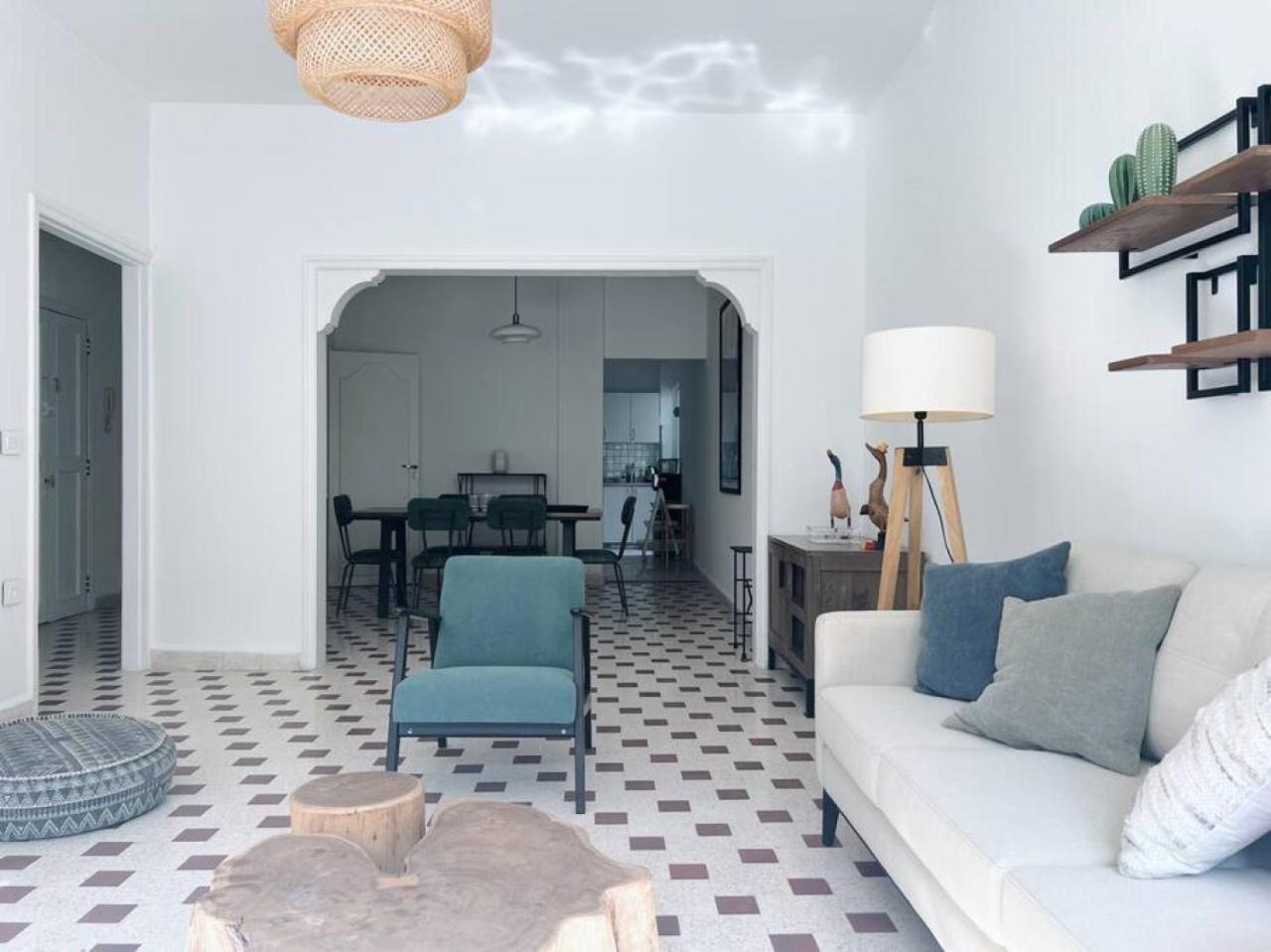 Sunny Eclectic 3BR house in Gemmayze view 4
