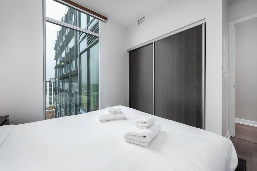 Toronto Condo with a View, St. Lawrence Market