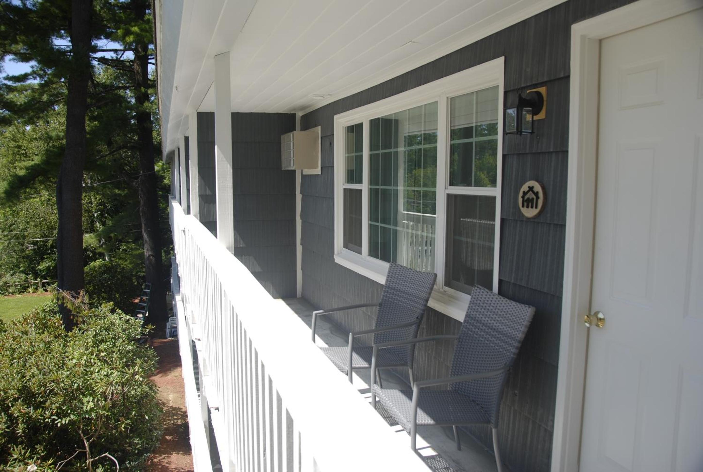 Kittery Inn  Suites - Property Image 2
