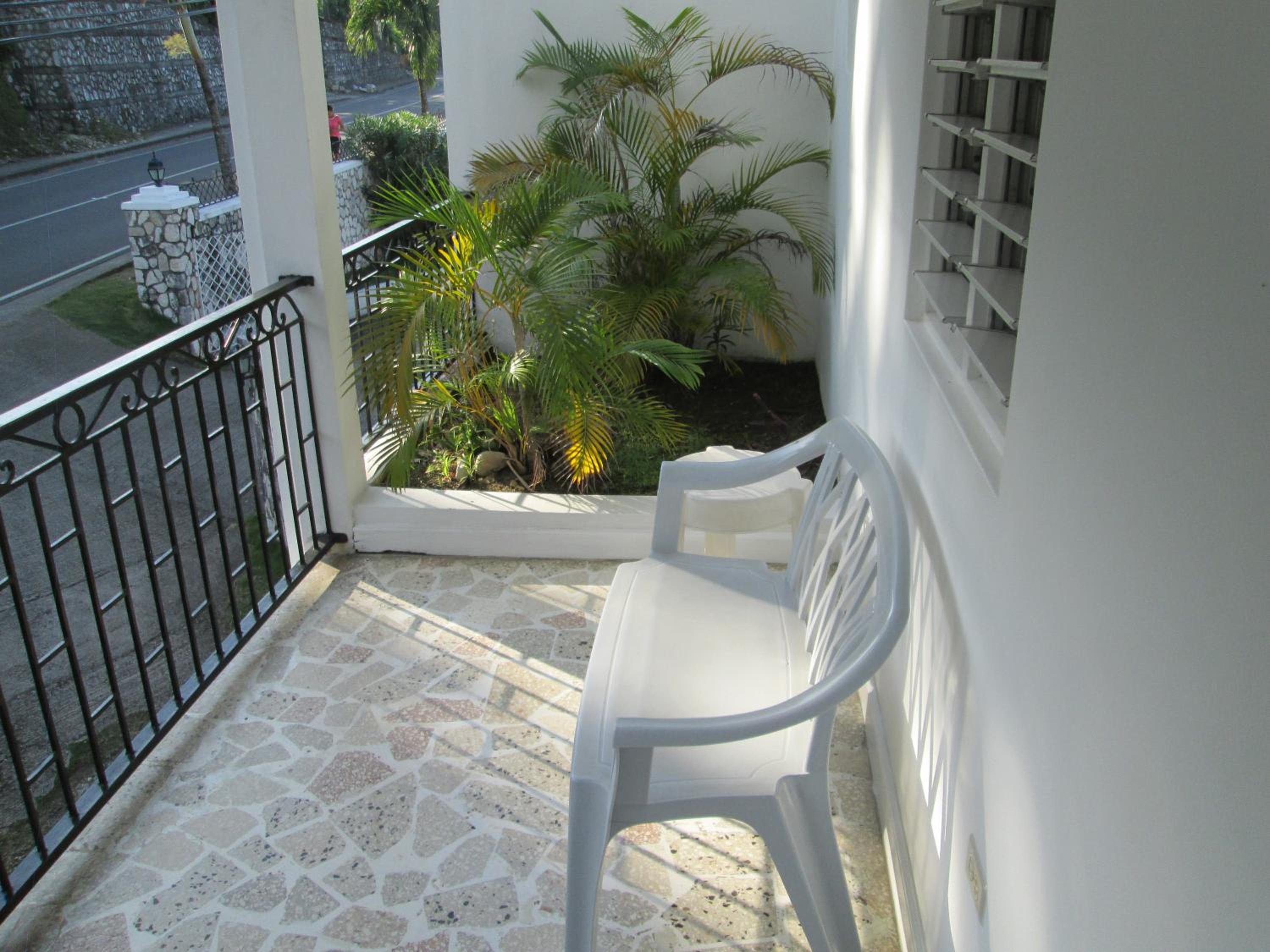 Paradise Inn