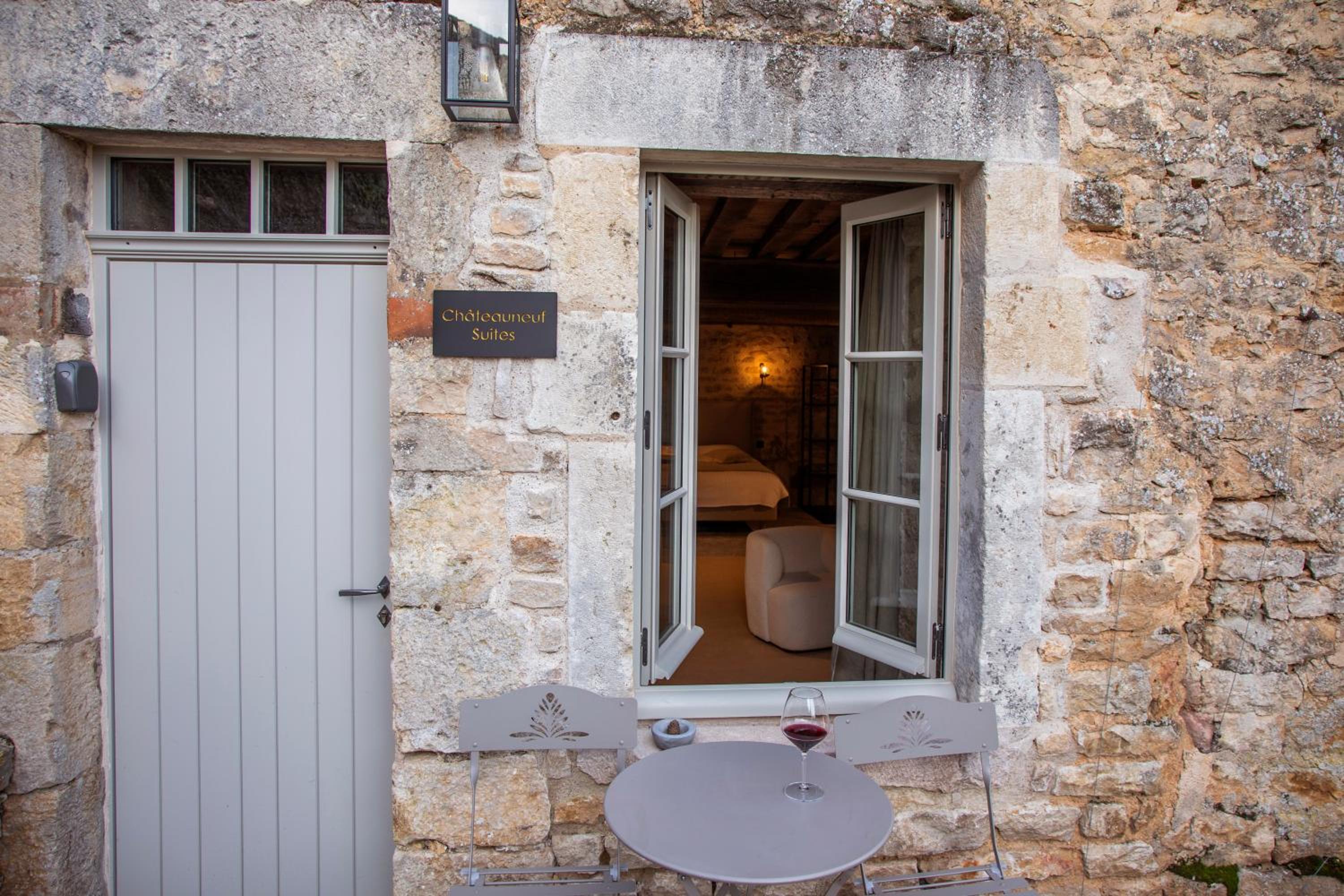 Châteauneuf Suites