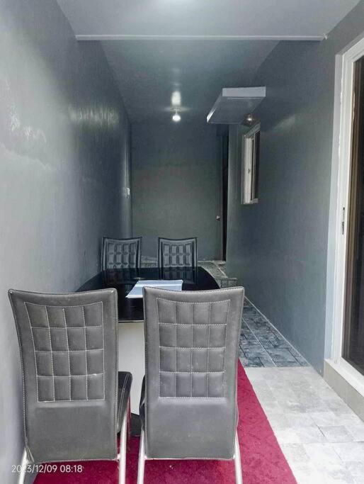 Vacation homes metrogate estate