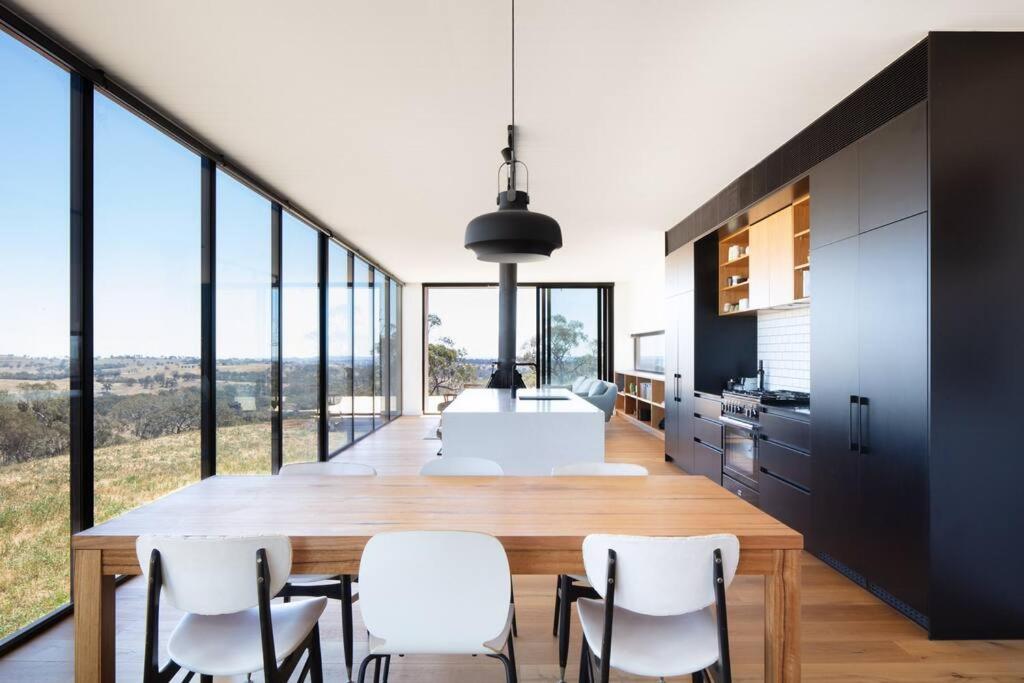 Spectacular Kangaroobie Cabin