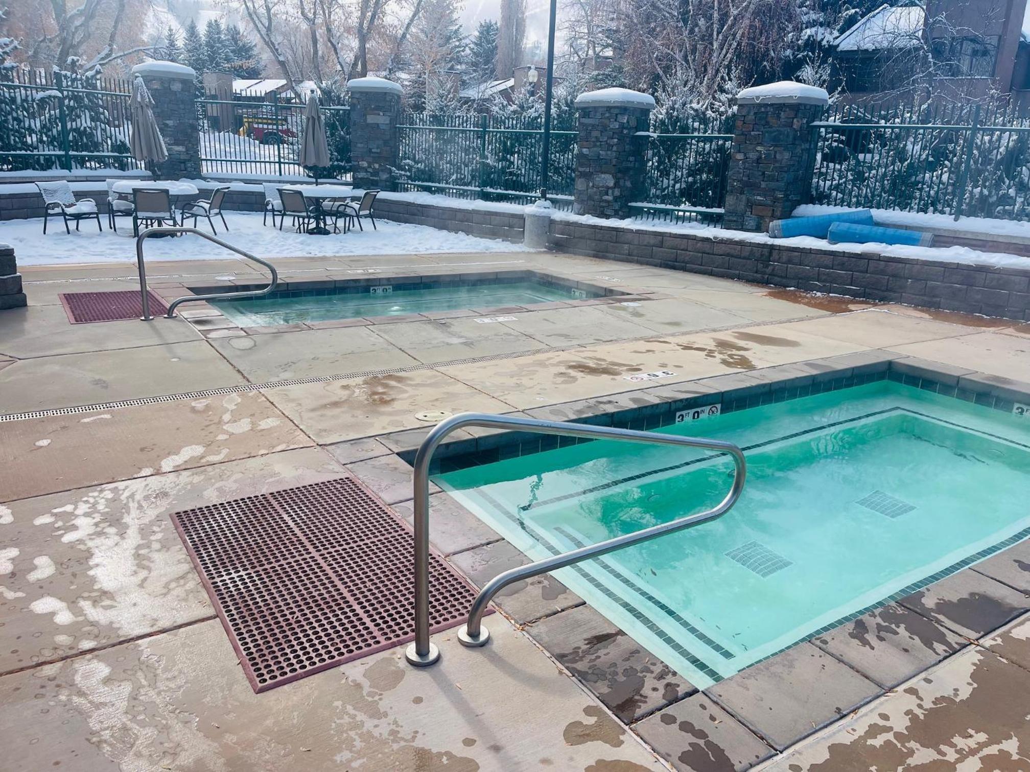Big 2BR 2.5BA Next to Skiing-Starbucks-Supermarket view 4