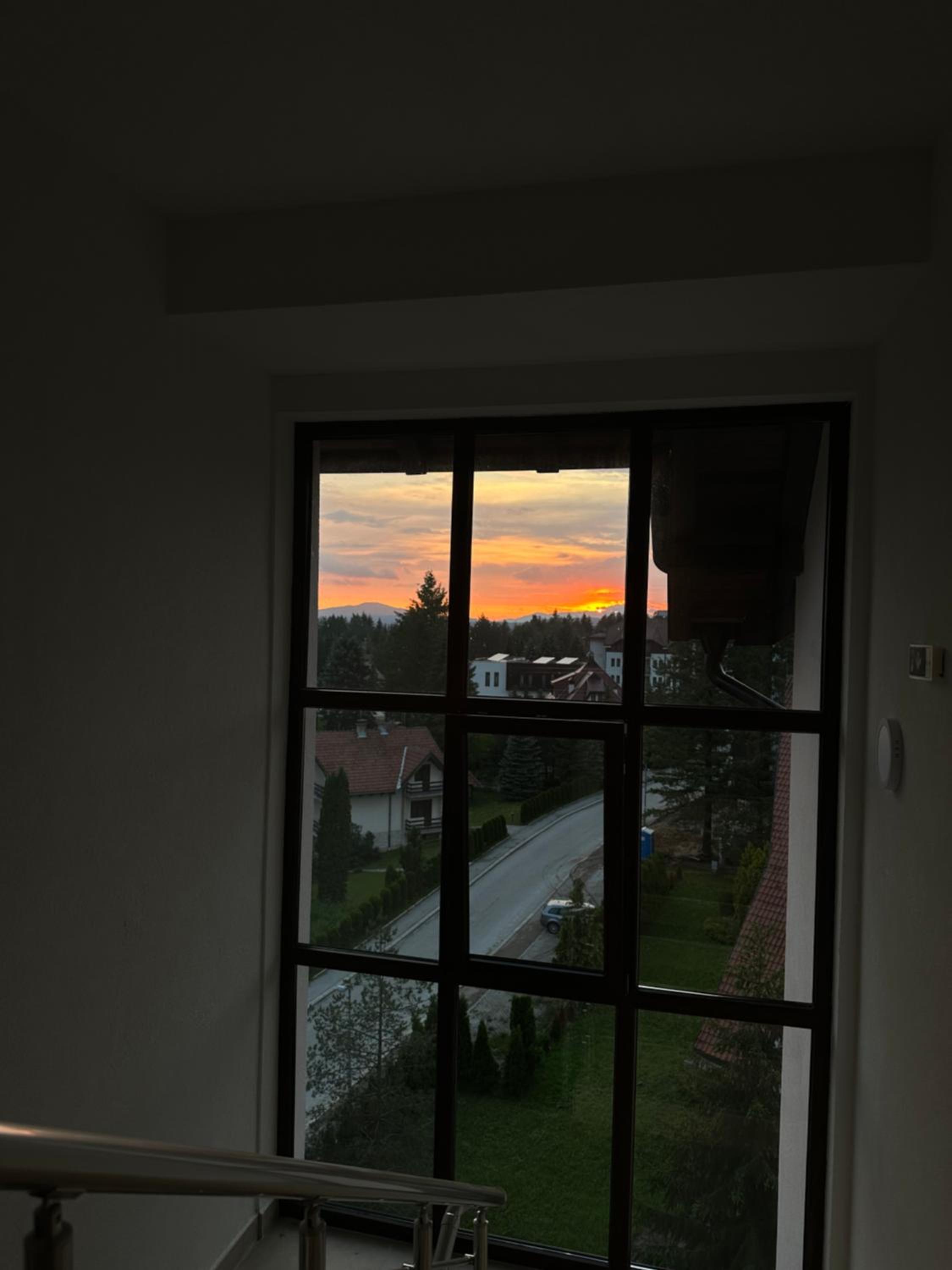 Photo 34
