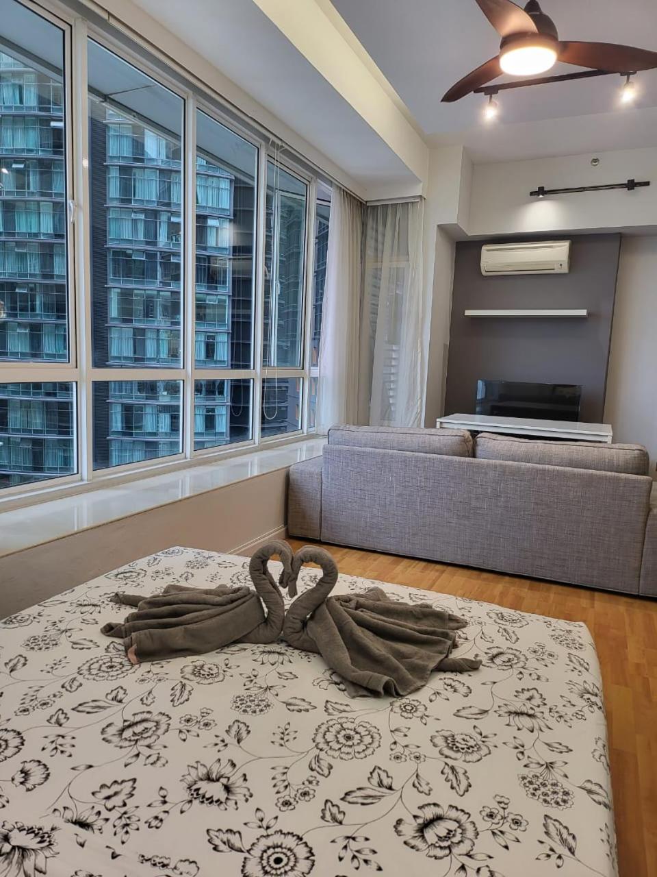 Park View KLCC ,by DeLive Home
