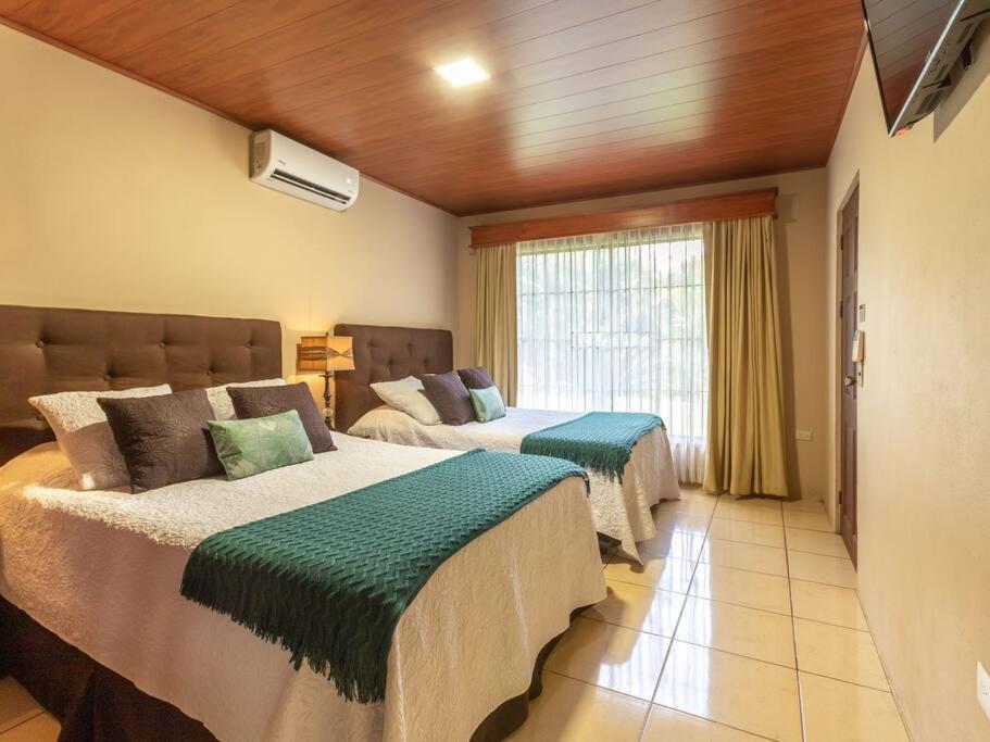 Casa Heliconias La Fortuna Private Pool