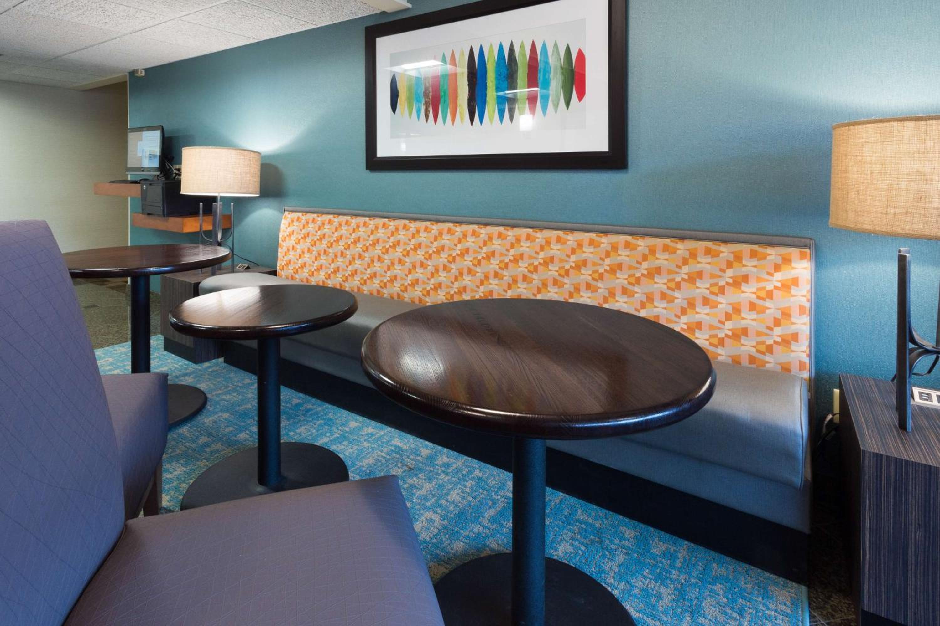 Columbia Vacations - Drury Inn Suites Columbia Stadium Boulevard - Property Image 24