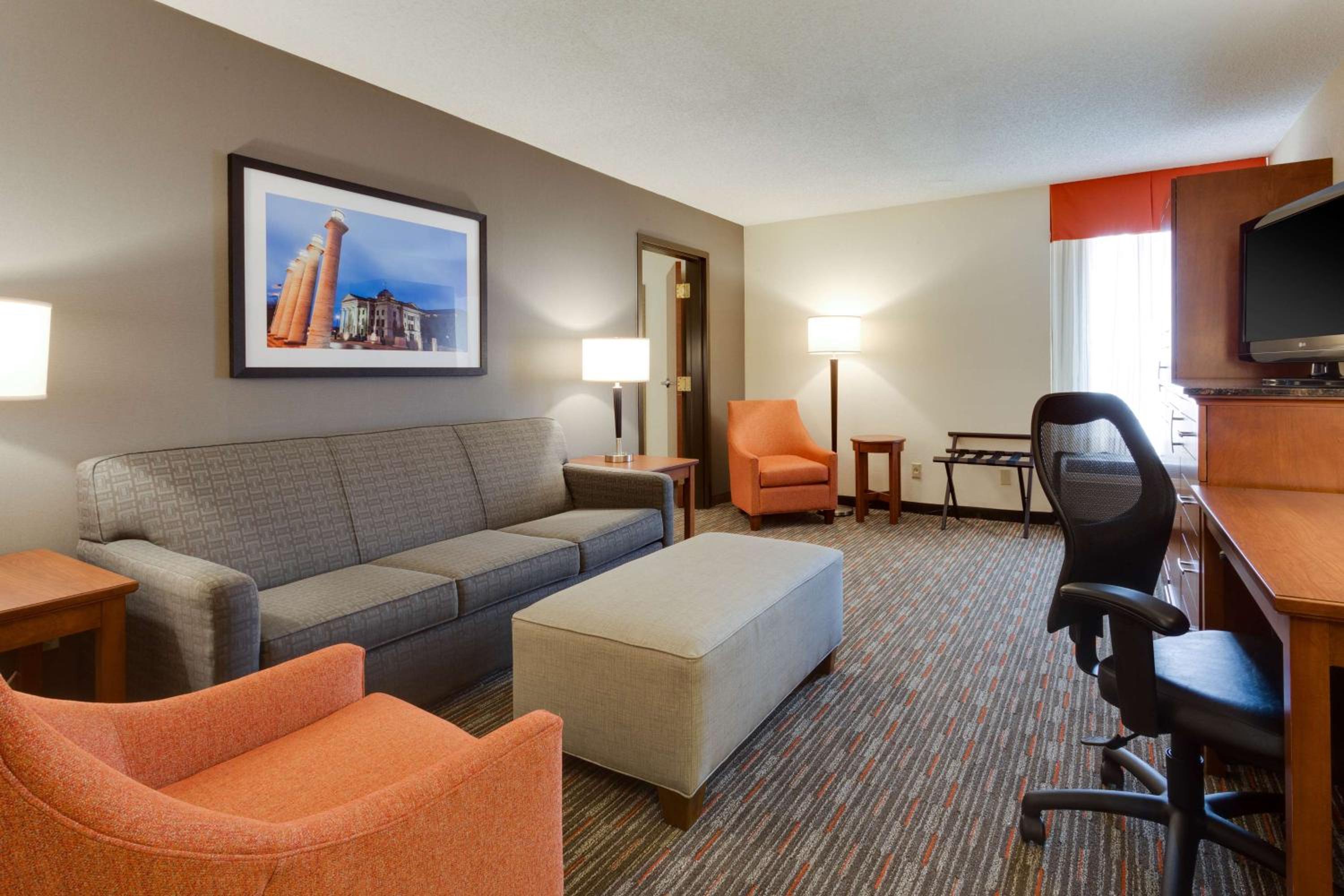 Columbia Vacations - Drury Inn Suites Columbia Stadium Boulevard - Property Image 22