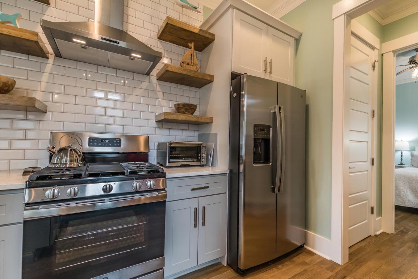 Newly Listed Duke St Cottage - Downtown Beaufort view 3