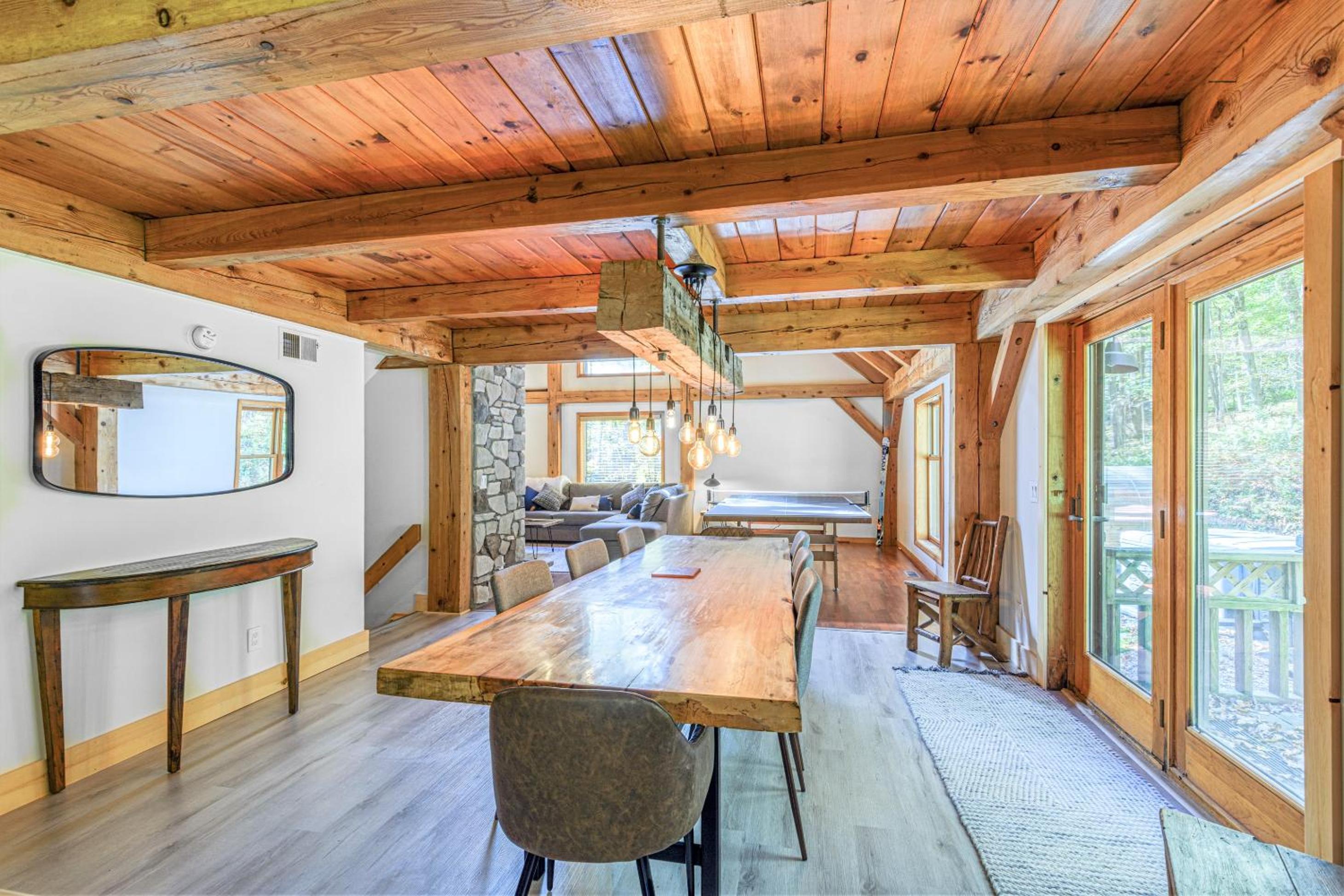 Beautiful chalet on 5 acres - 2 min to Village! Hot-Tub, Sauna, Fire Pit! view 5