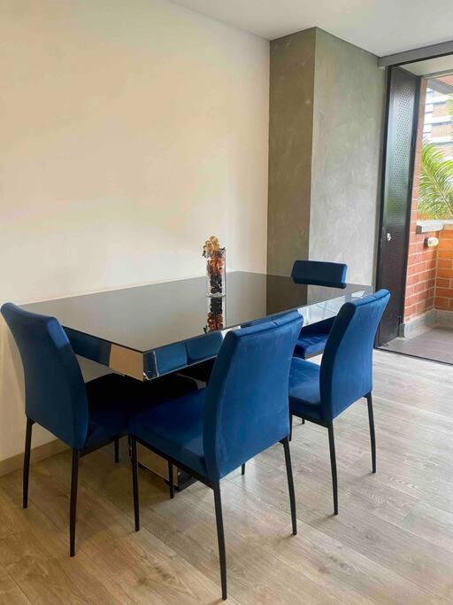 Apartment in the Poblado, close to lleras park