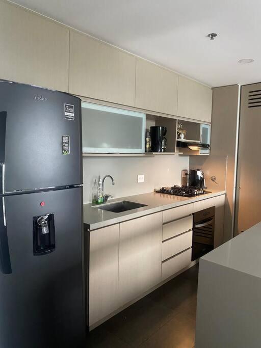 Apartment in the Poblado, close to lleras park