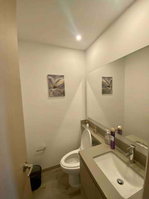 Apartment in the Poblado, close to lleras park