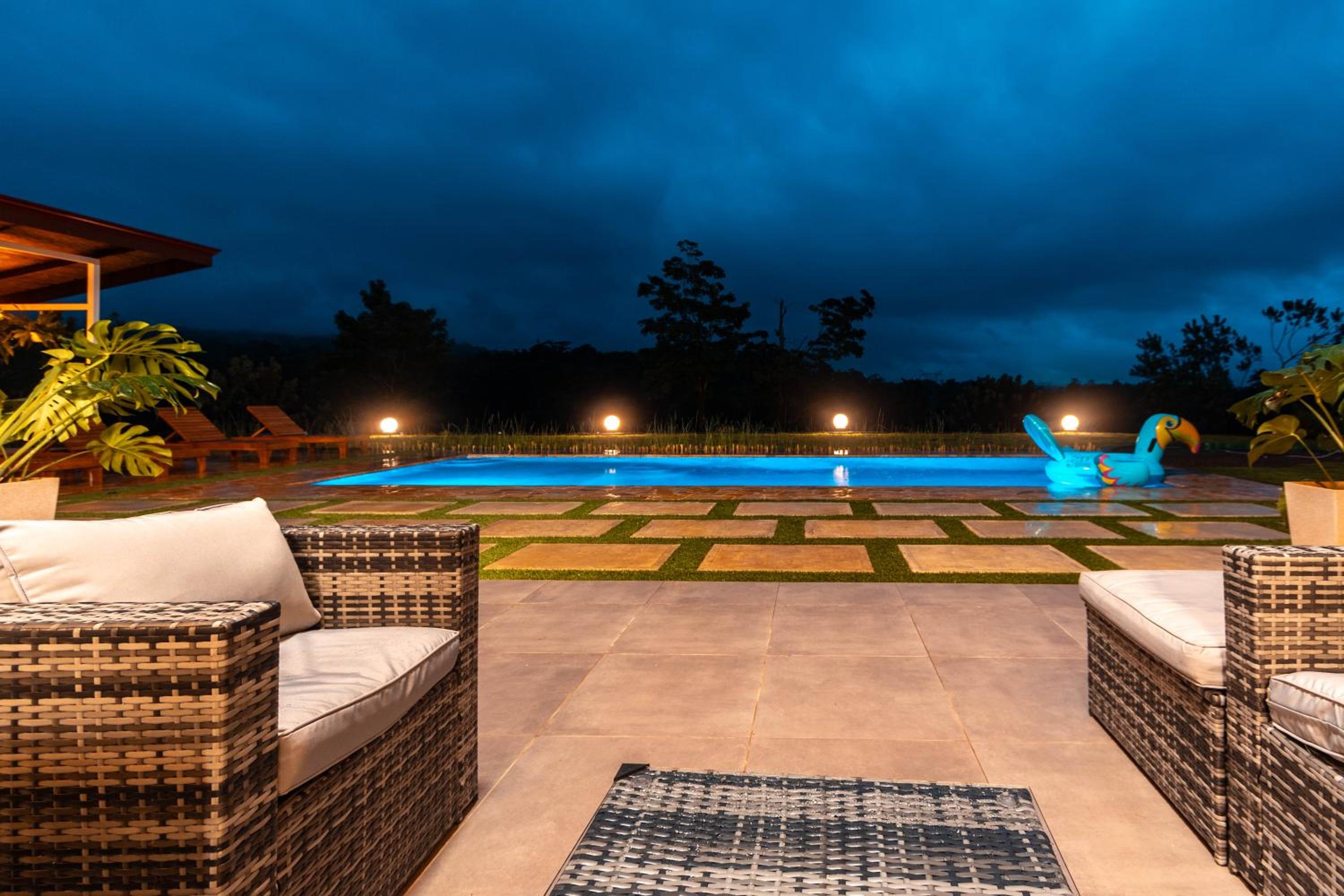 Mayoli Hill Deluxe Farmhouse