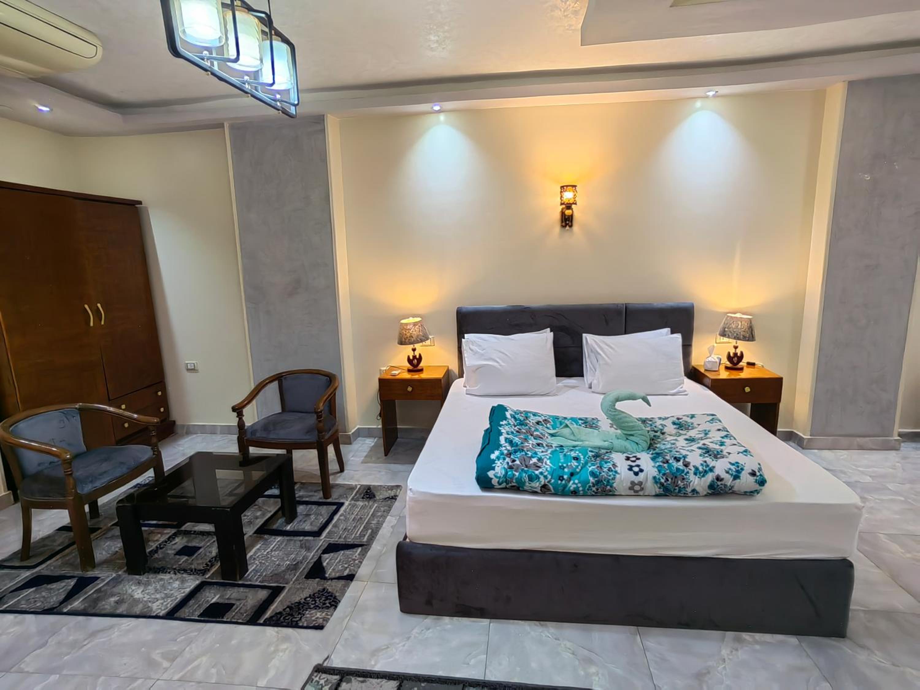 Grand Egyptian Museum View inn