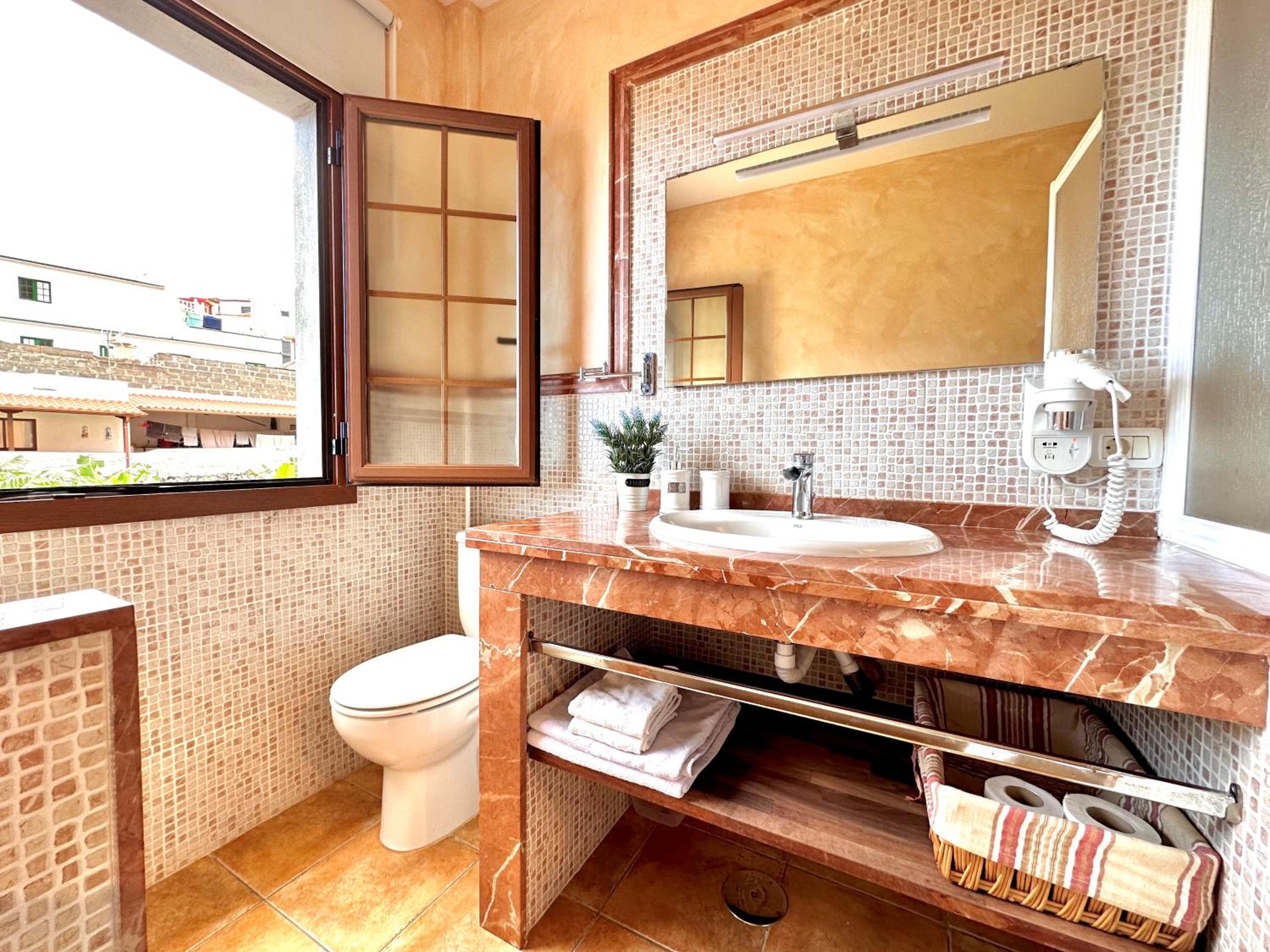 Calma Suite view 4