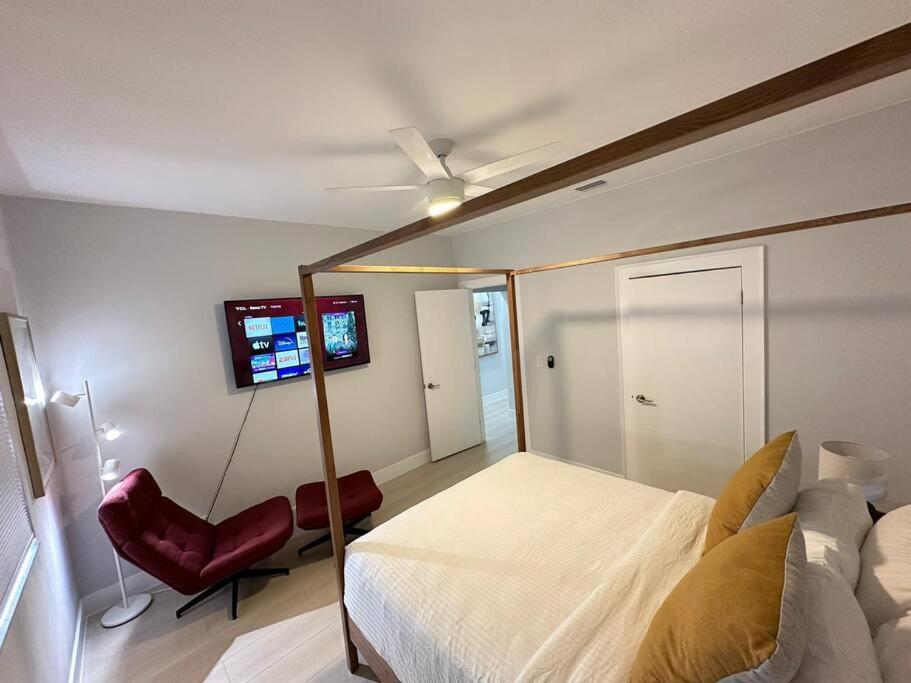 Cozy 4Bed Home in Calle 8