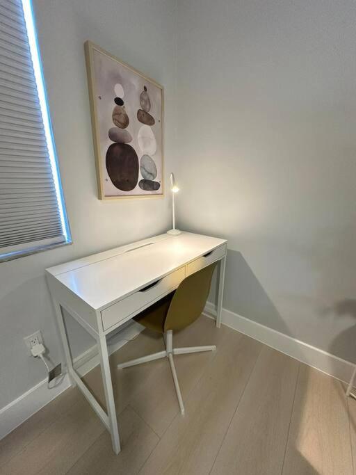 Cozy 4Bed Home in Calle 8